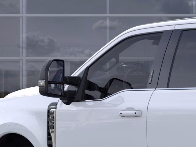 2026 Oxford White Ford Super Duty F-350 SRW Lariat RWD Truck