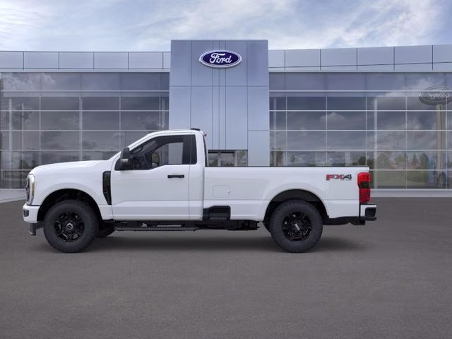 2026 Oxford White Ford Super Duty F-250 SRW XL 4X4 Truck