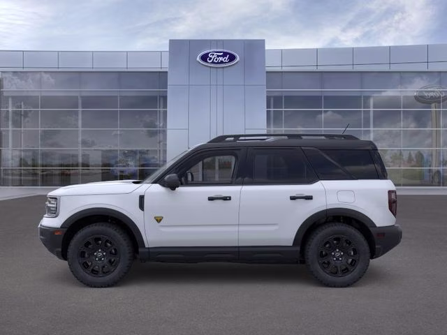 2026 White Metallic Ford Bronco Sport Badlands 4X4 SUV
