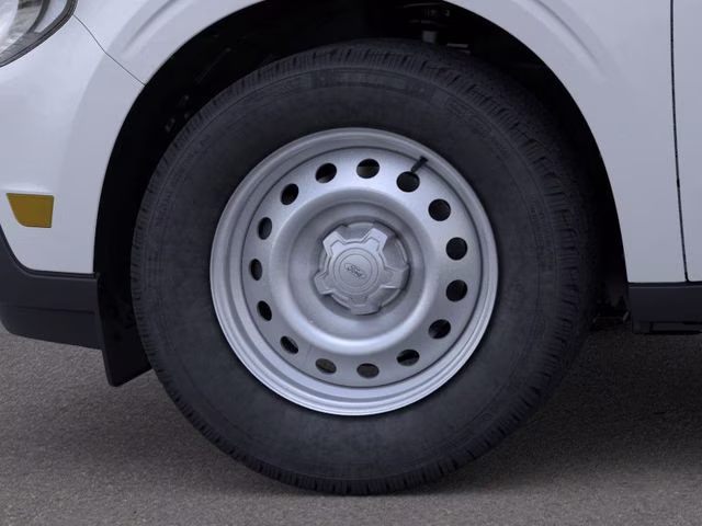 2026 White Metallic Ford Maverick XL FWD Truck