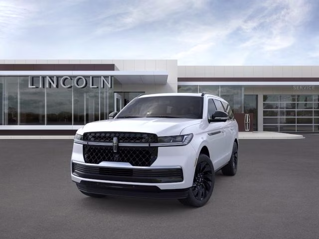 2026 Crystal White Lincoln Navigator Reserve 4X4 SUV