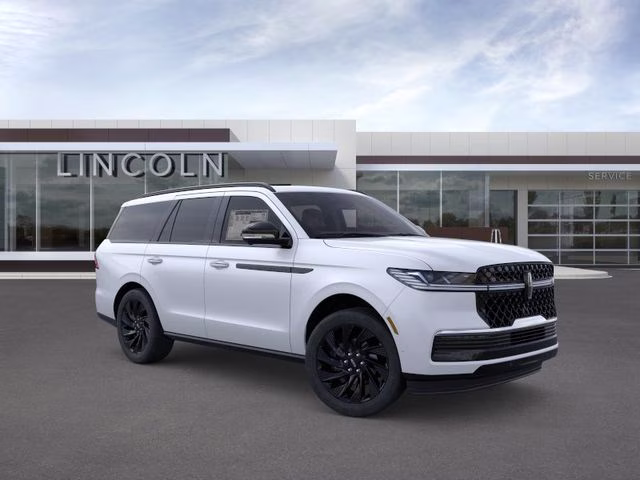 2026 Crystal White Lincoln Navigator Reserve 4X4 SUV