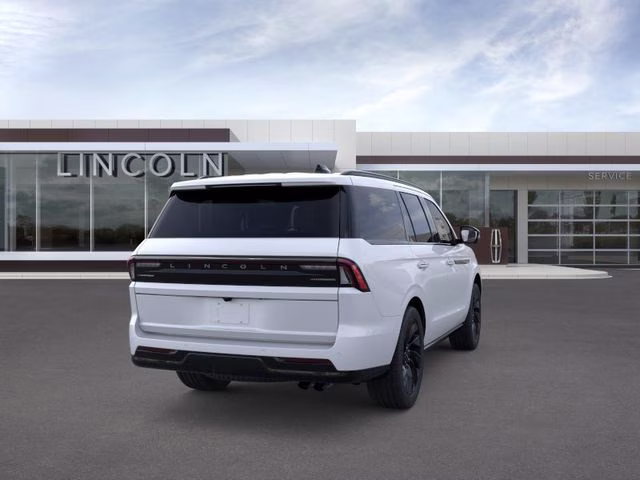 2026 Crystal White Lincoln Navigator Reserve 4X4 SUV