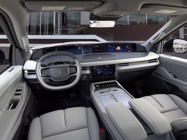 2026 Crystal White Lincoln Navigator Reserve 4X4 SUV
