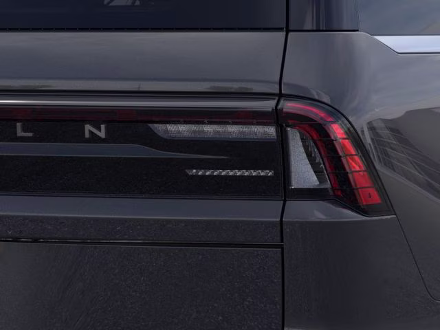2026 Starlight Lincoln Navigator Premiere 4X4 SUV