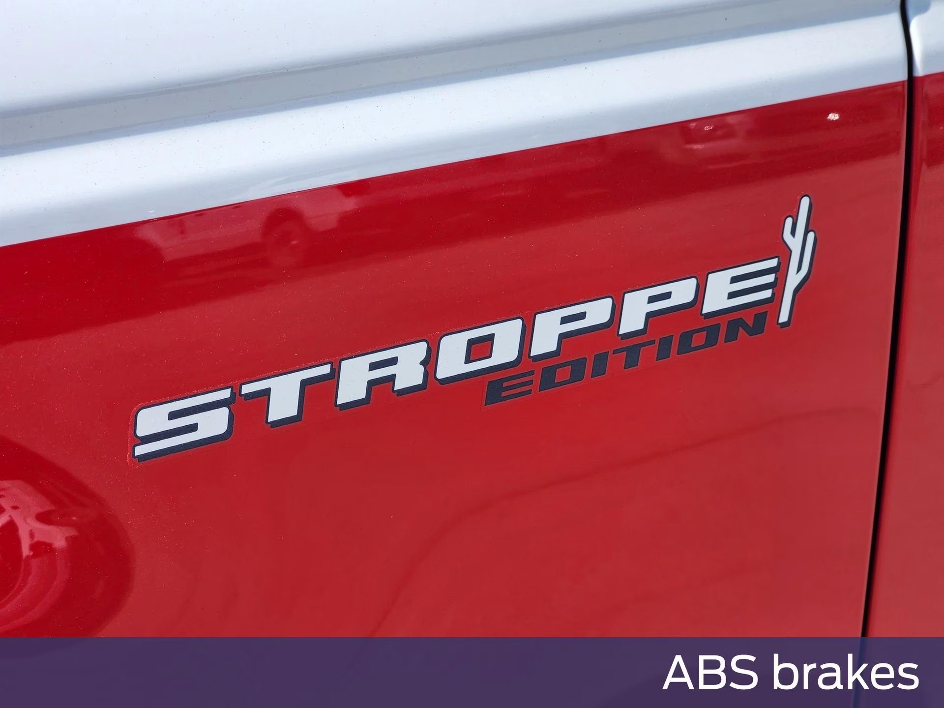 2025 Oxford White Ford Bronco Stroppe Edition 4X4 SUV