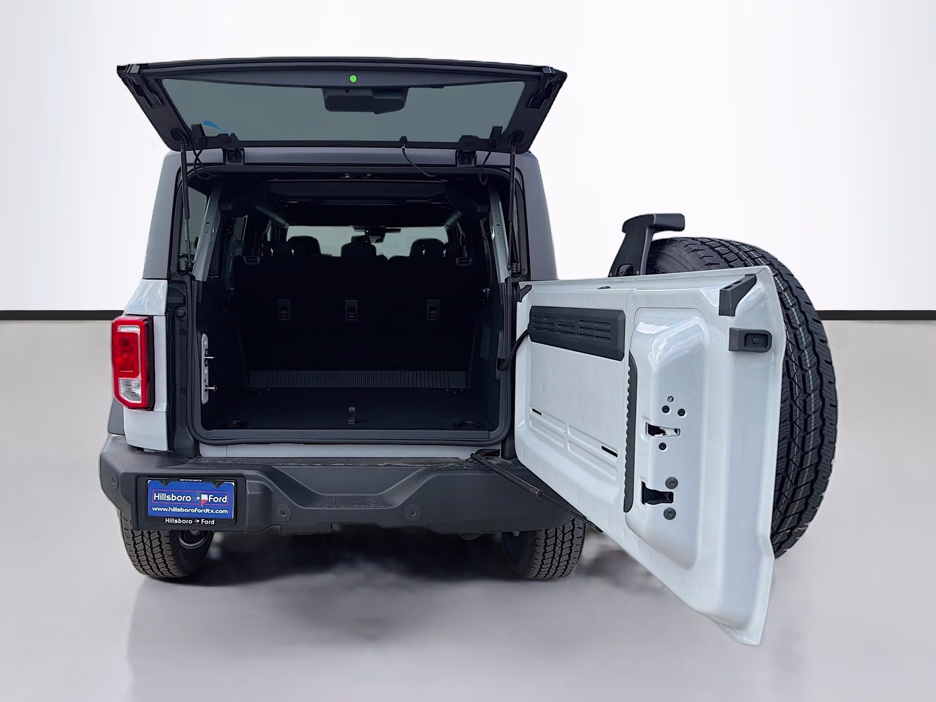 2026 Avalanche Gray Ford Bronco Big Bend 4X4 SUV
