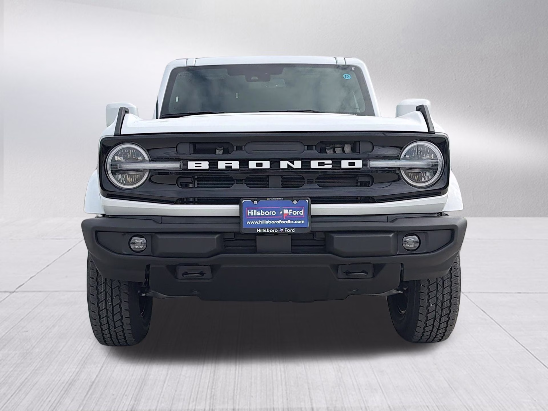 2026 Oxford White Ford Bronco Outer Banks 4X4 SUV