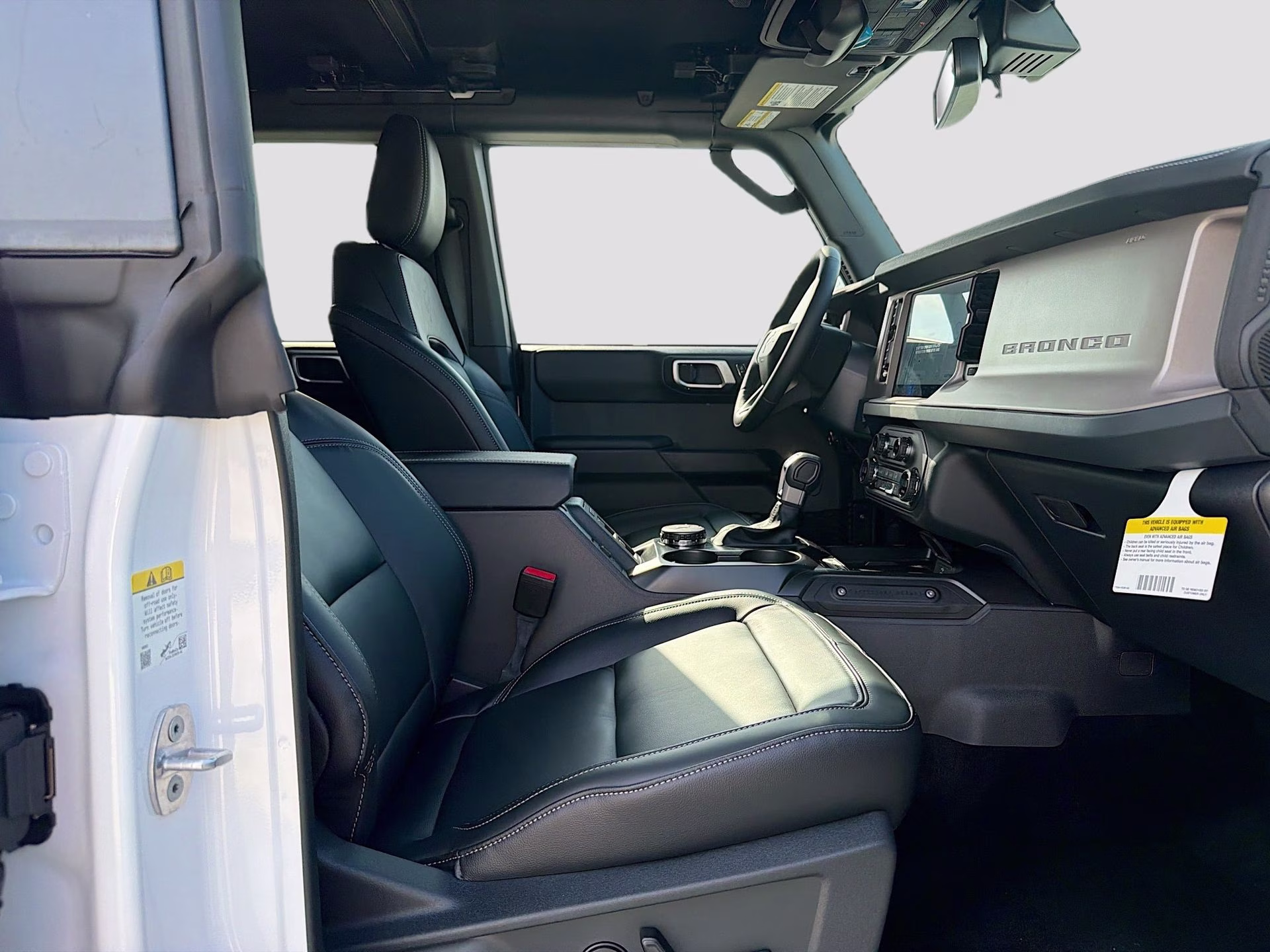 2026 Oxford White Ford Bronco Outer Banks 4X4 SUV