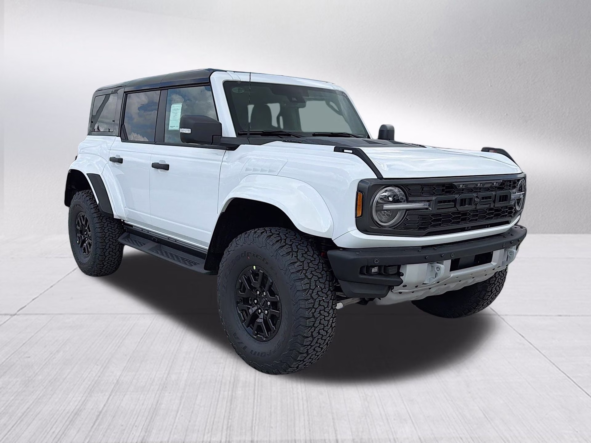 2026 Oxford White Ford Bronco Raptor 4X4 SUV