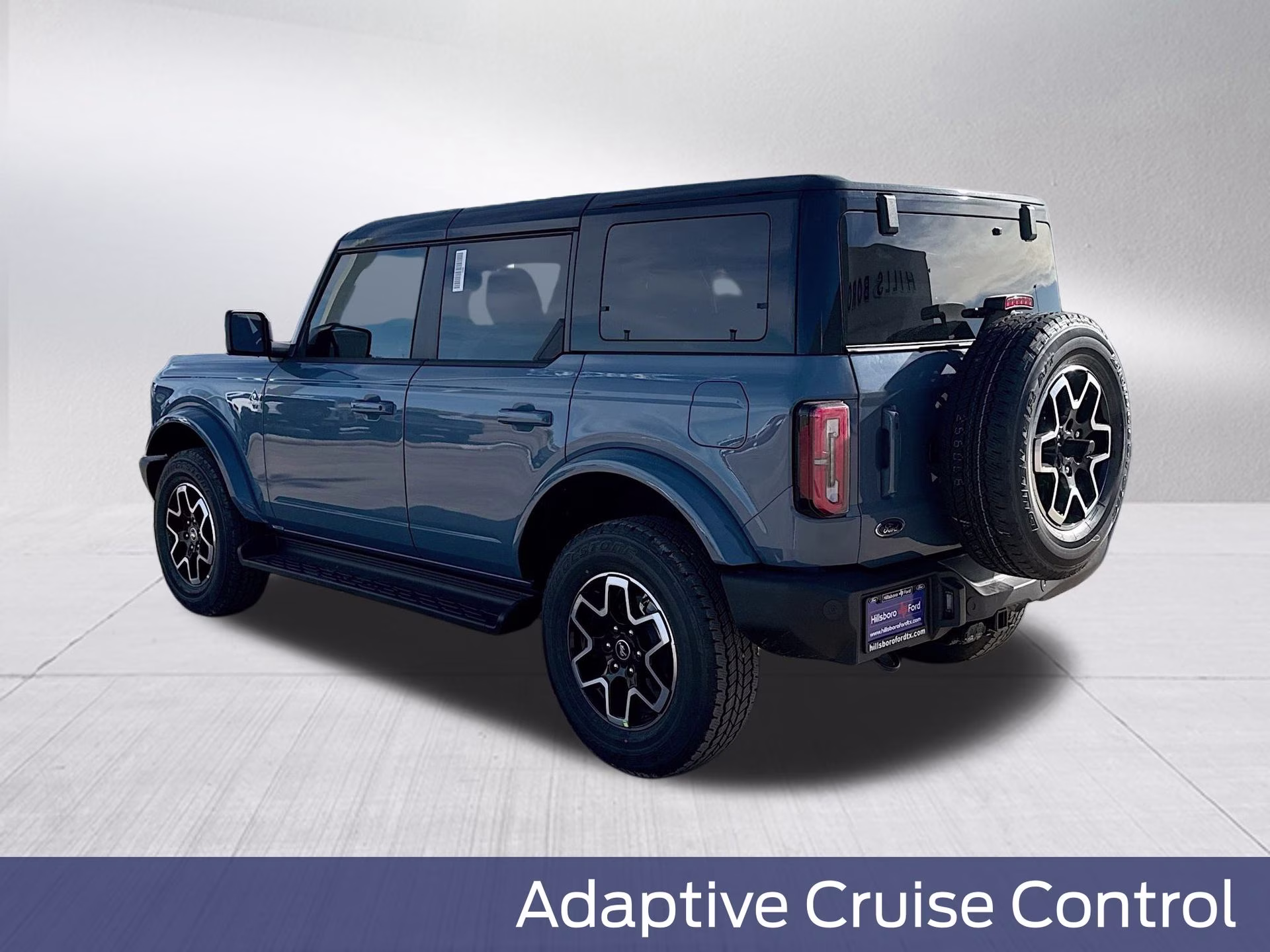2025 Azure Gray Metallic Tri-Coat Ford Bronco Outer Banks 4X4 SUV