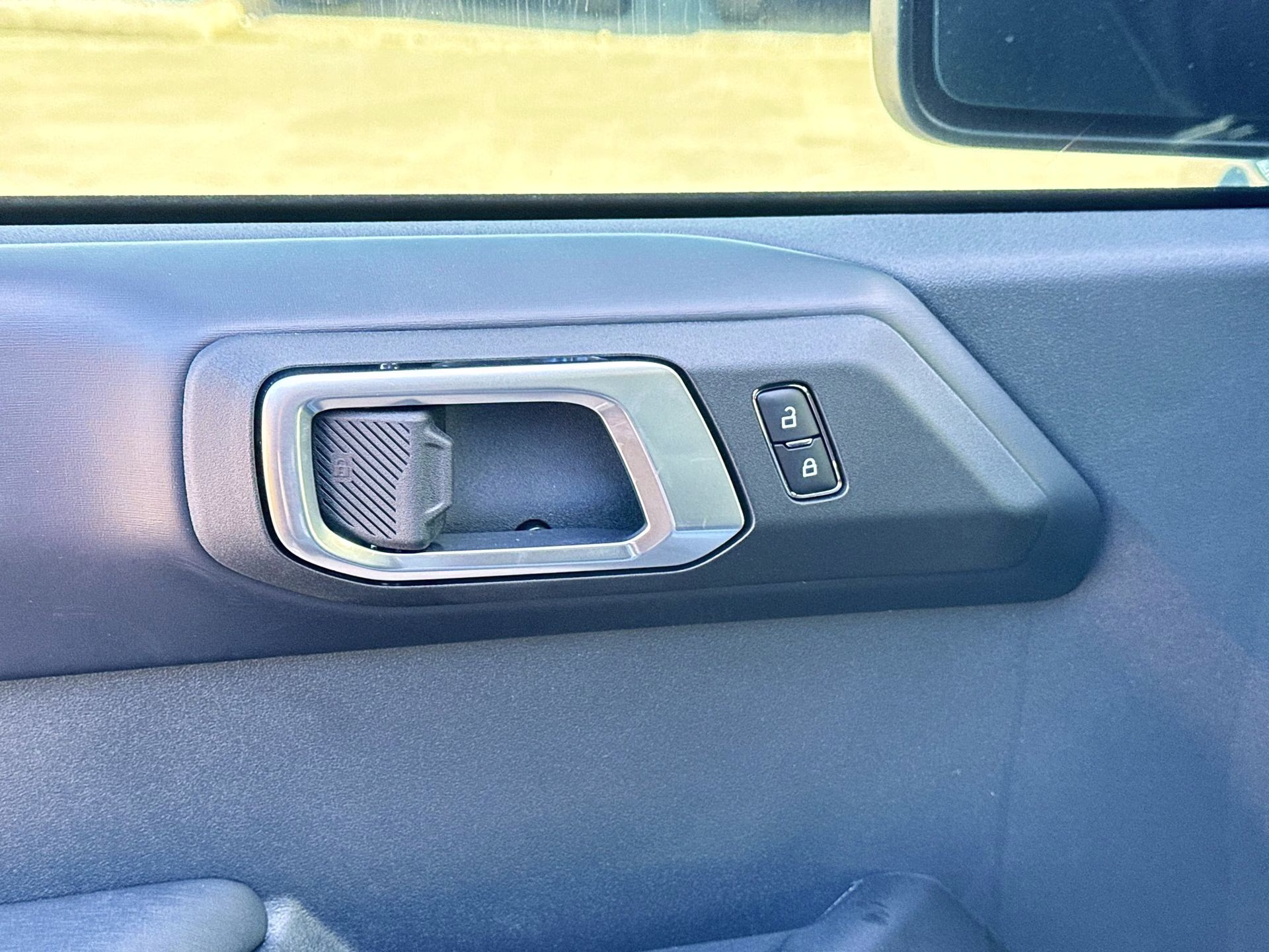 2025 Azure Gray Metallic Tri-Coat Ford Bronco Outer Banks 4X4 SUV