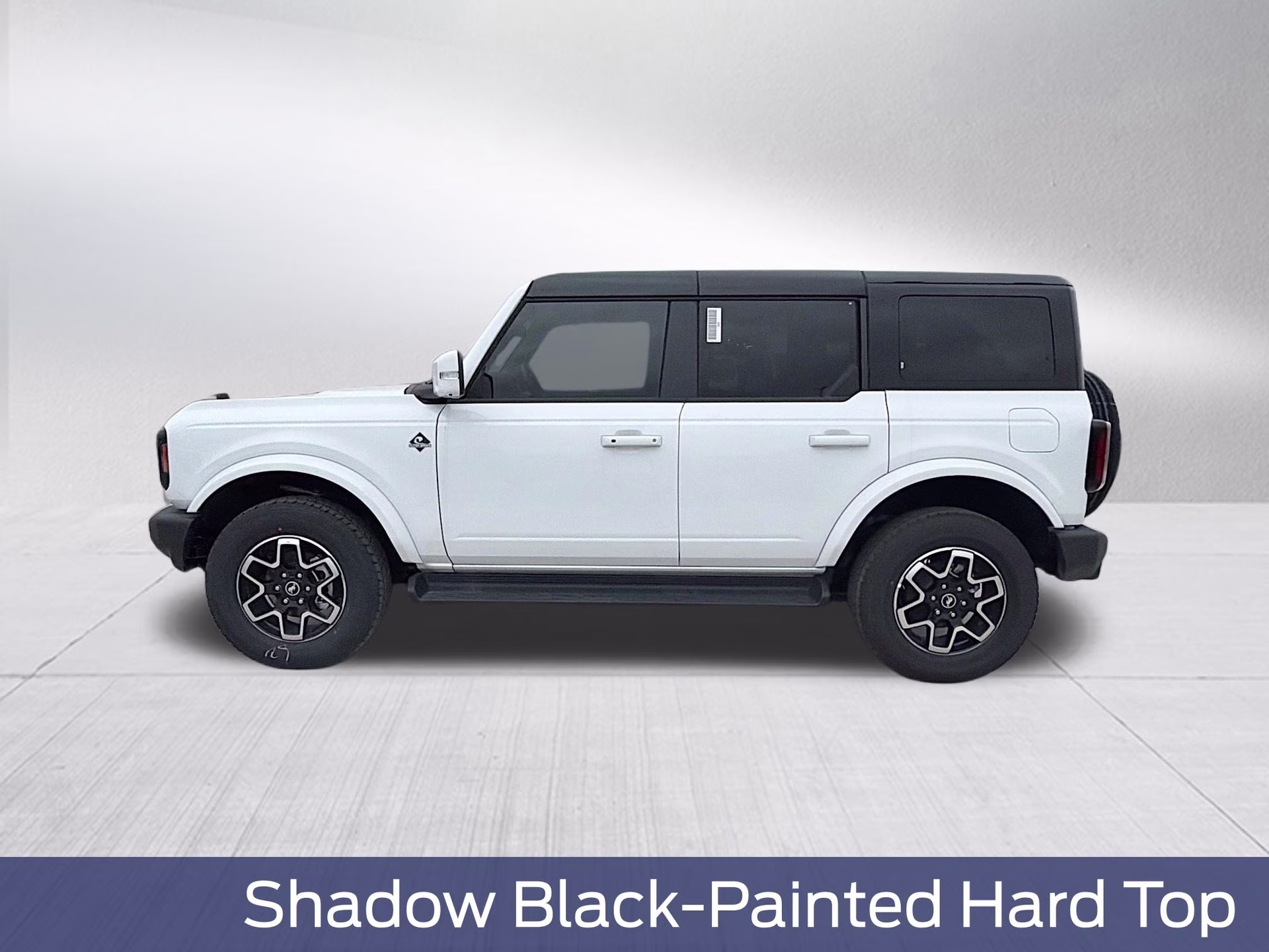 2025 Oxford White Ford Bronco Outer Banks 4X4 SUV