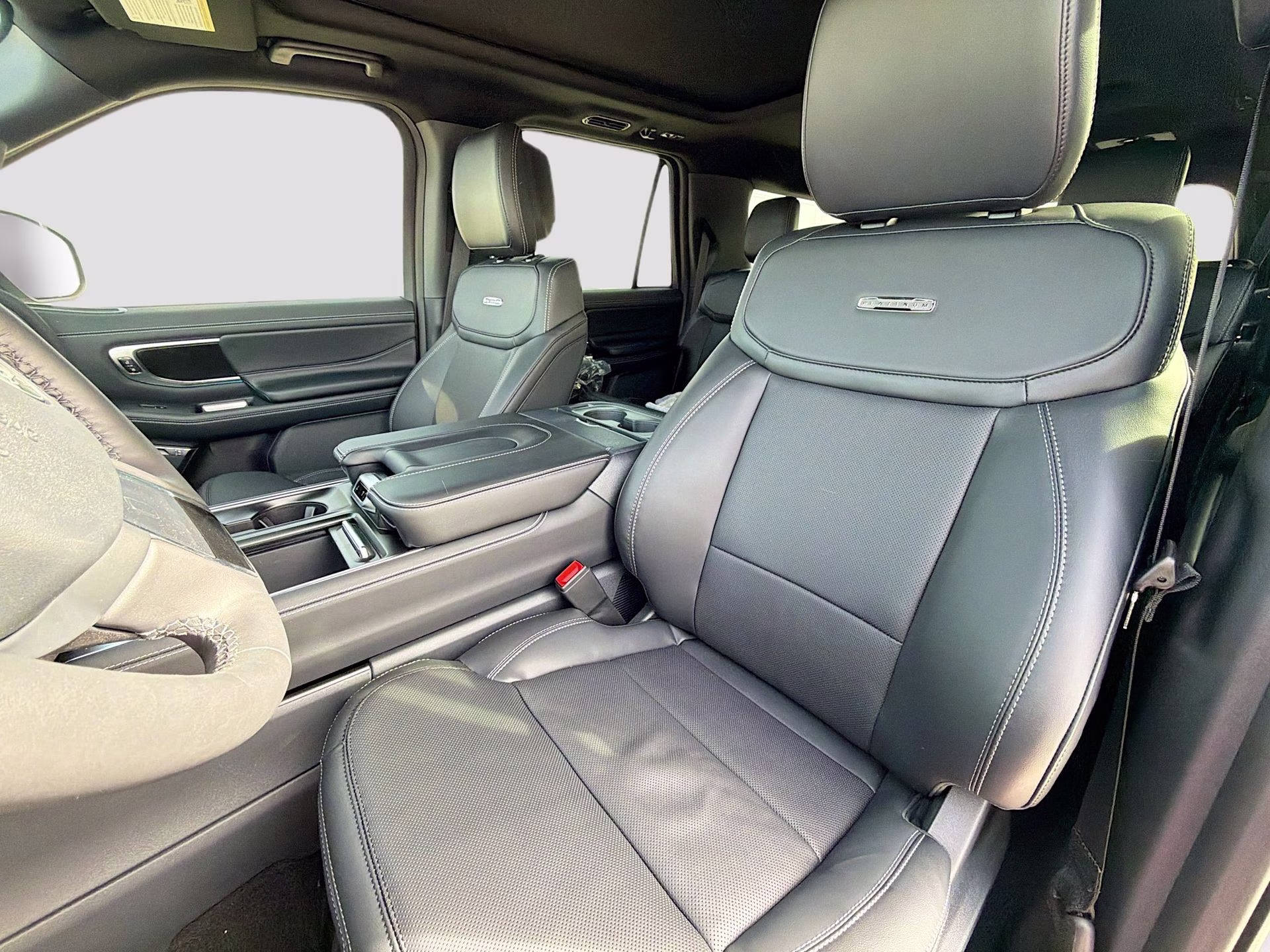 2026 Glacier Gray Metallic Tri-Coat Ford Expedition Max Platinum 4X4 SUV