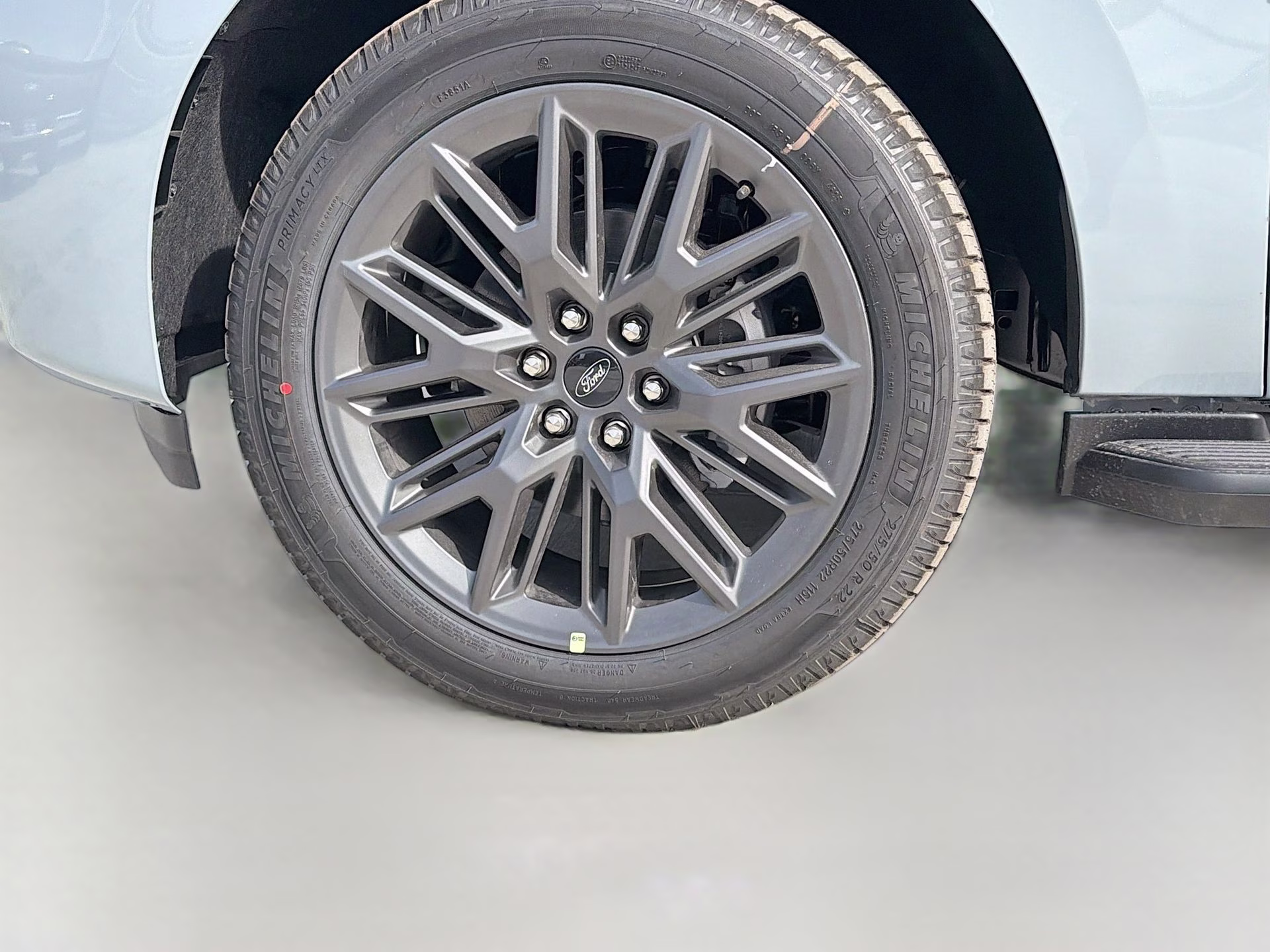 2026 Glacier Gray Metallic Tri-Coat Ford Expedition Max Platinum 4X4 SUV