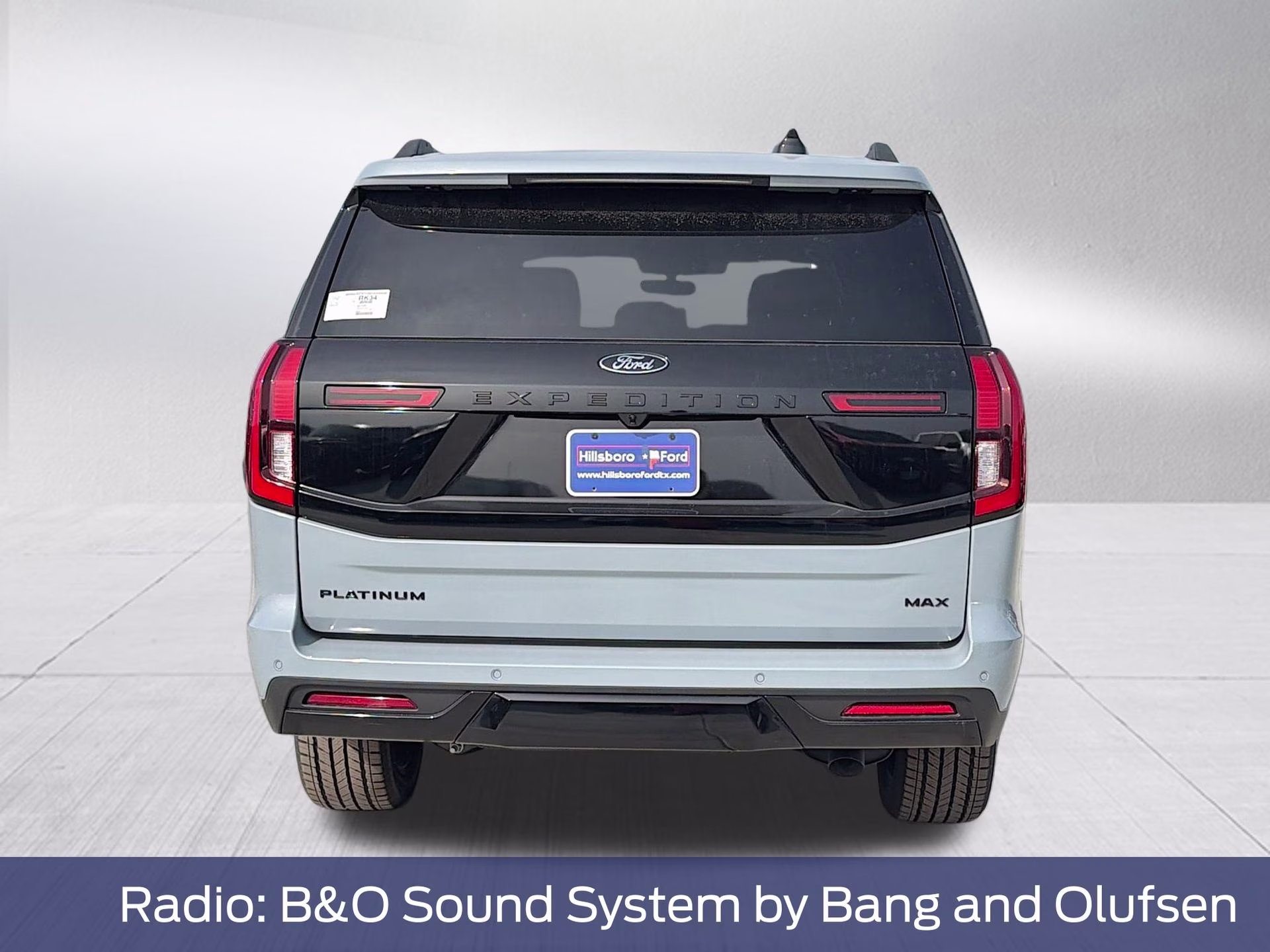 2026 Glacier Gray Metallic Tri-Coat Ford Expedition Max Platinum 4X4 SUV