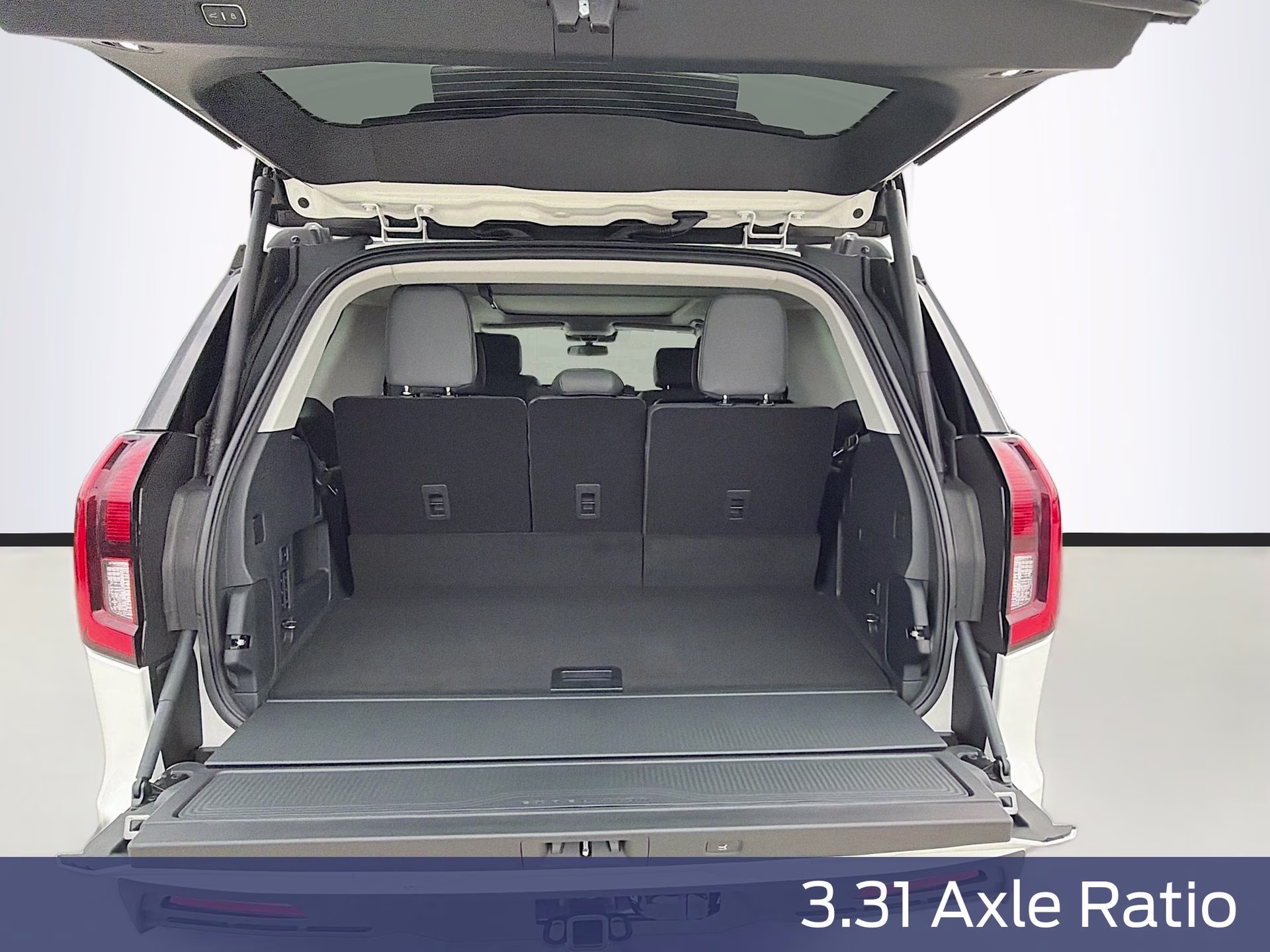 2026 Star White Metallic Tri-Coat Ford Expedition Active RWD SUV