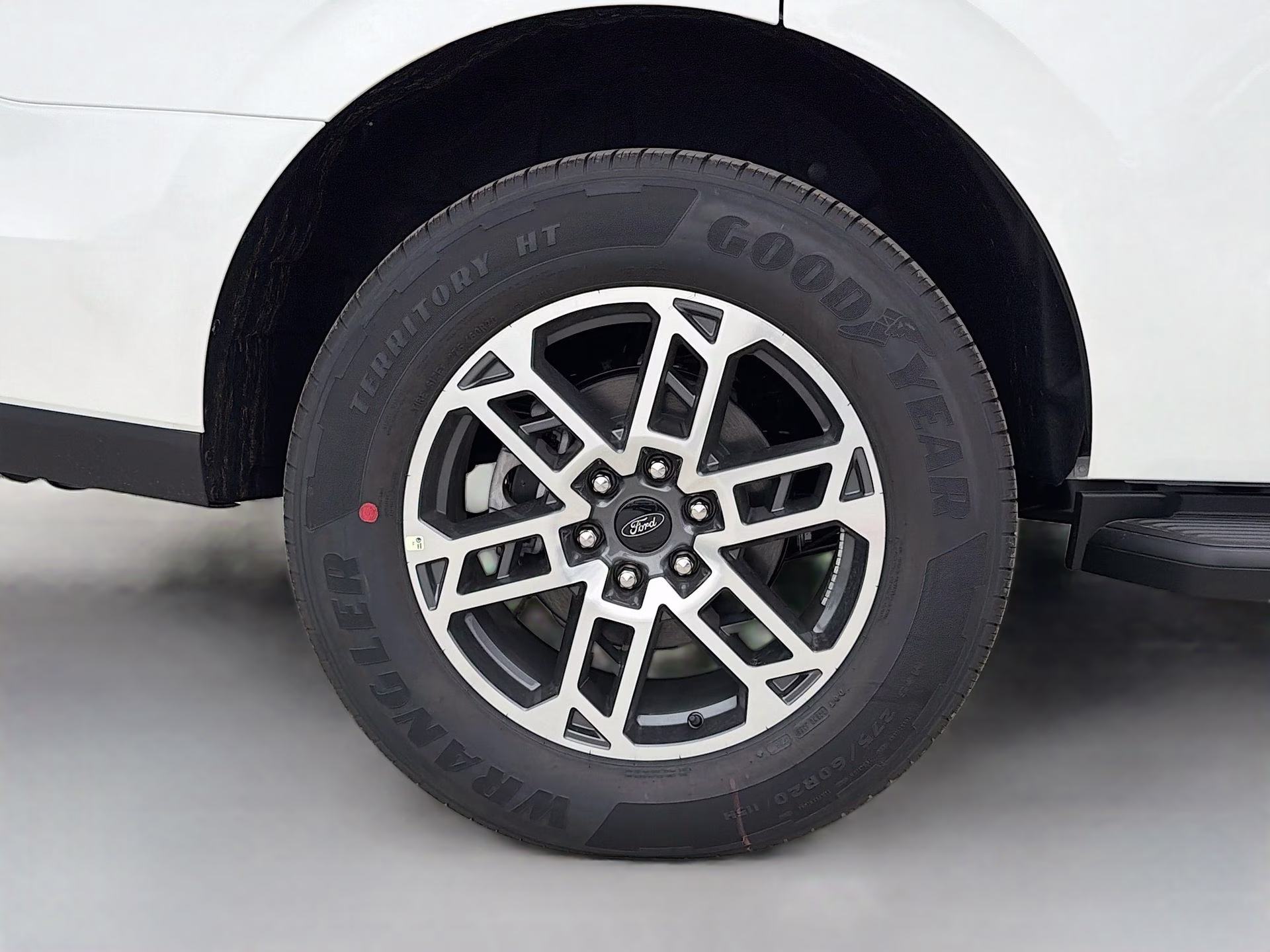 2026 Star White Metallic Tri-Coat Ford Expedition Active RWD SUV