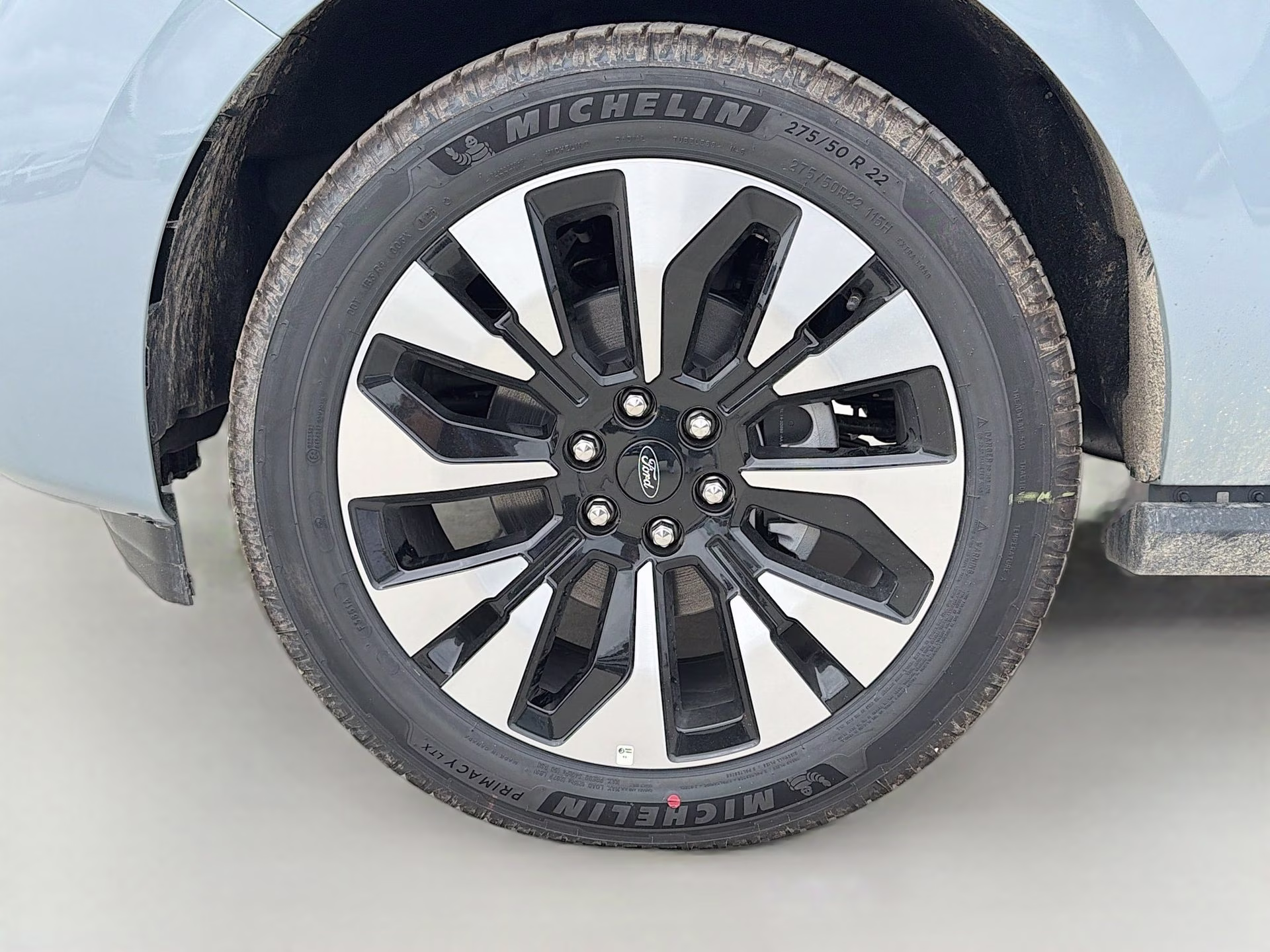 2026 Glacier Gray Metallic Tri-Coat Ford Expedition Platinum 4X4 SUV
