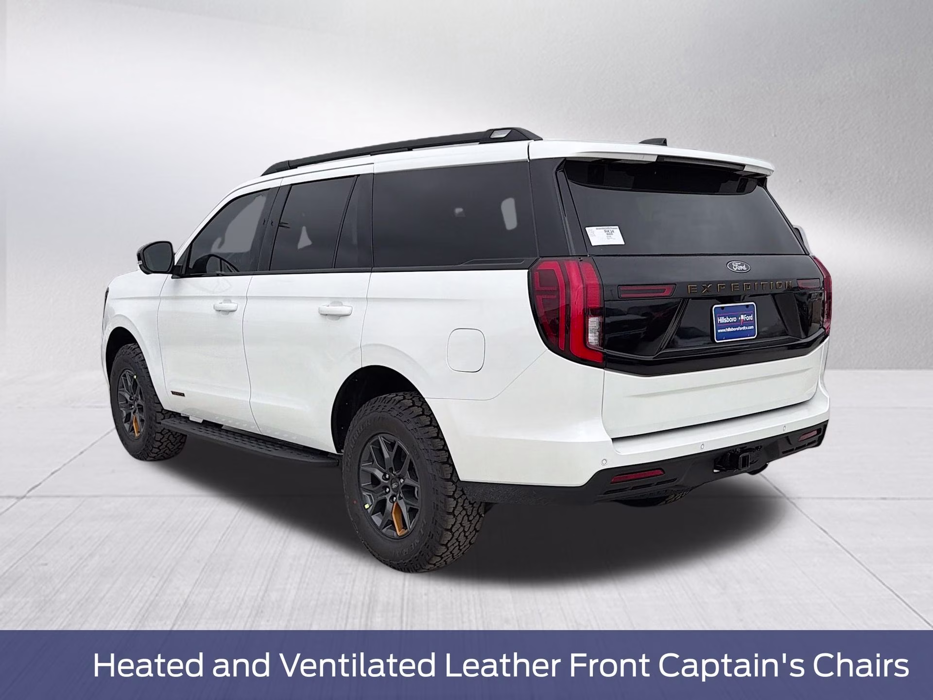 2026 Star White Metallic Tri-Coat Ford Expedition Tremor 4X4 SUV