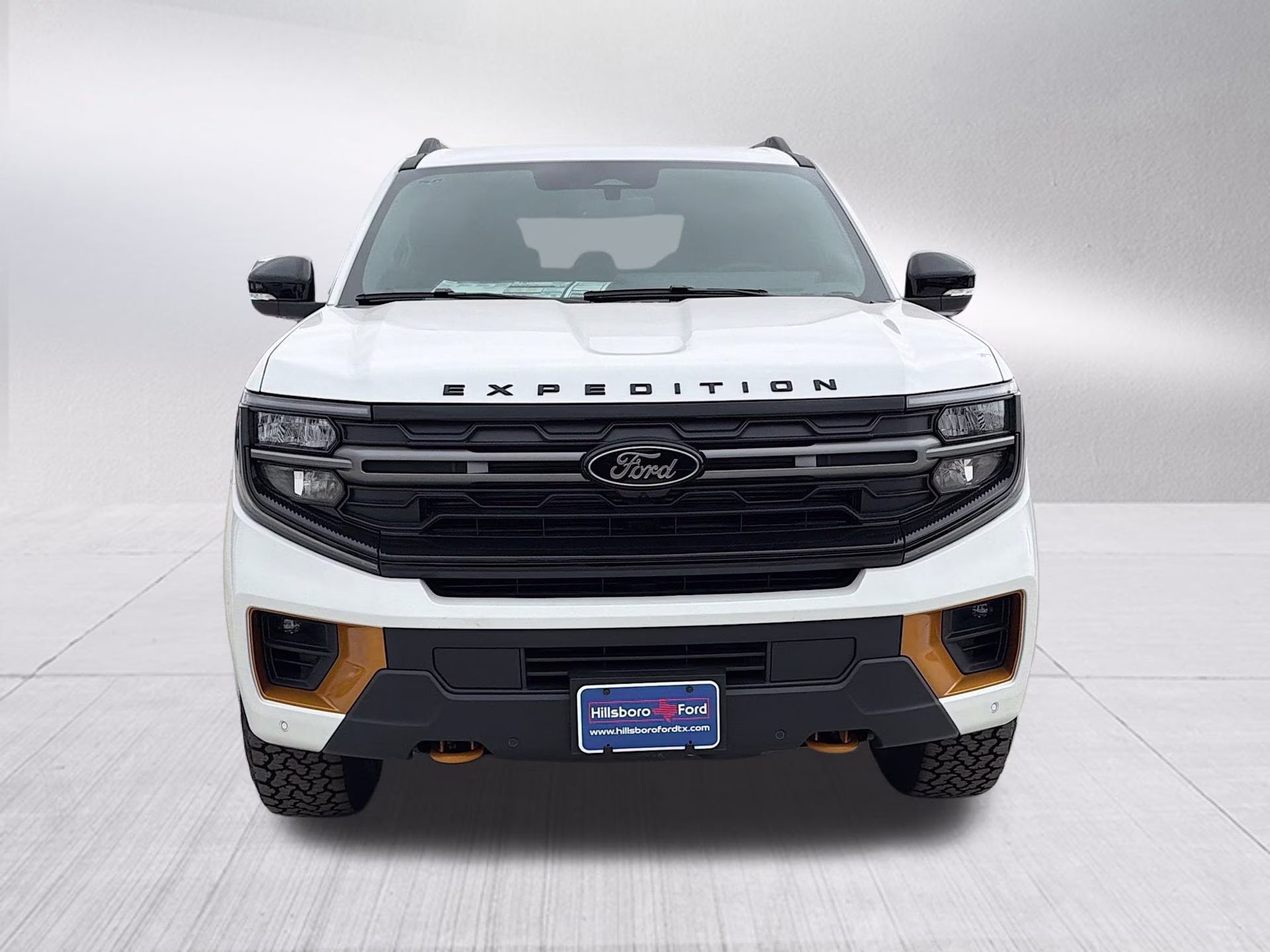2026 Star White Metallic Tri-Coat Ford Expedition Tremor 4X4 SUV