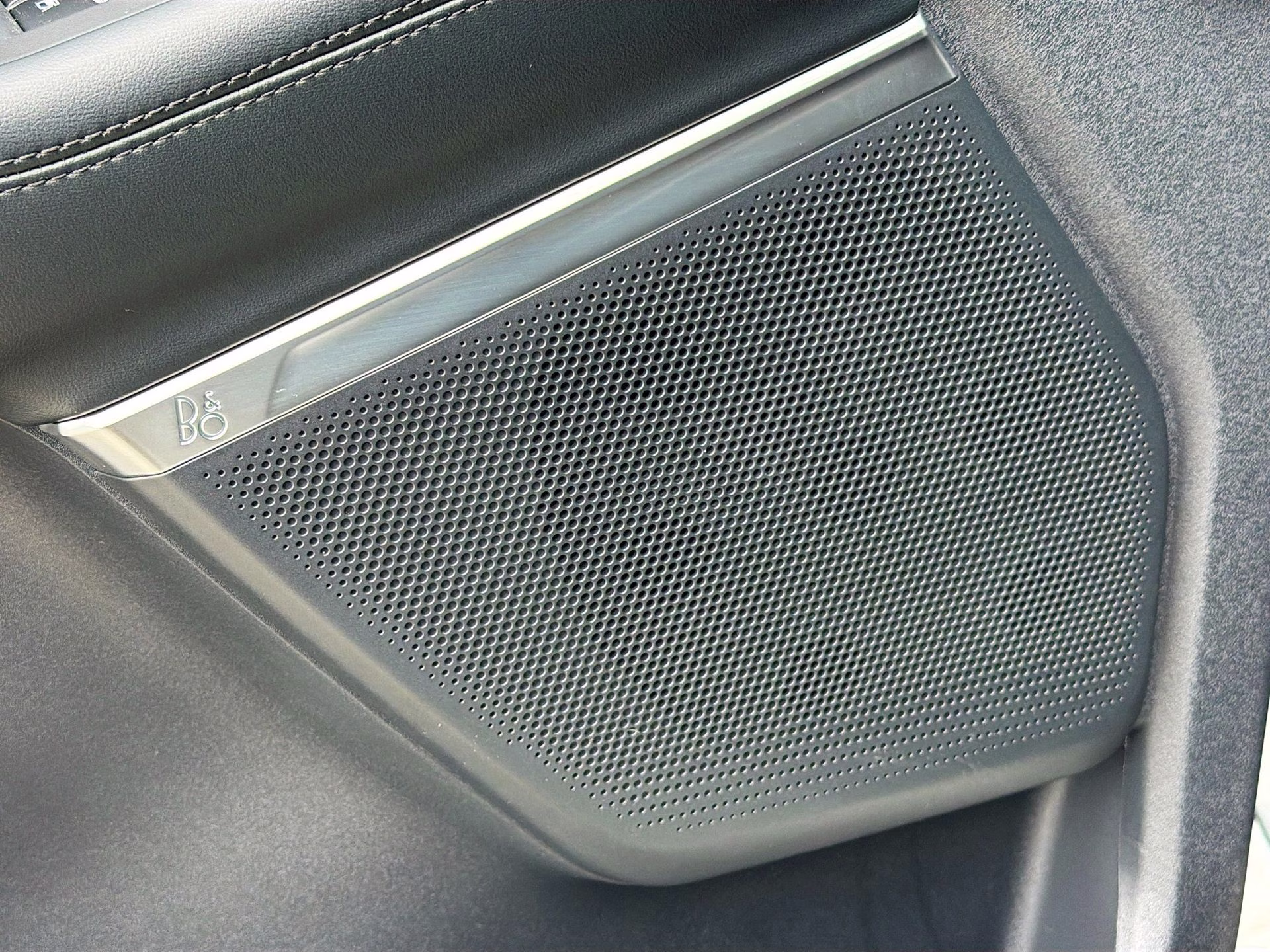 2026 Star White Metallic Tri-Coat Ford Expedition Tremor 4X4 SUV