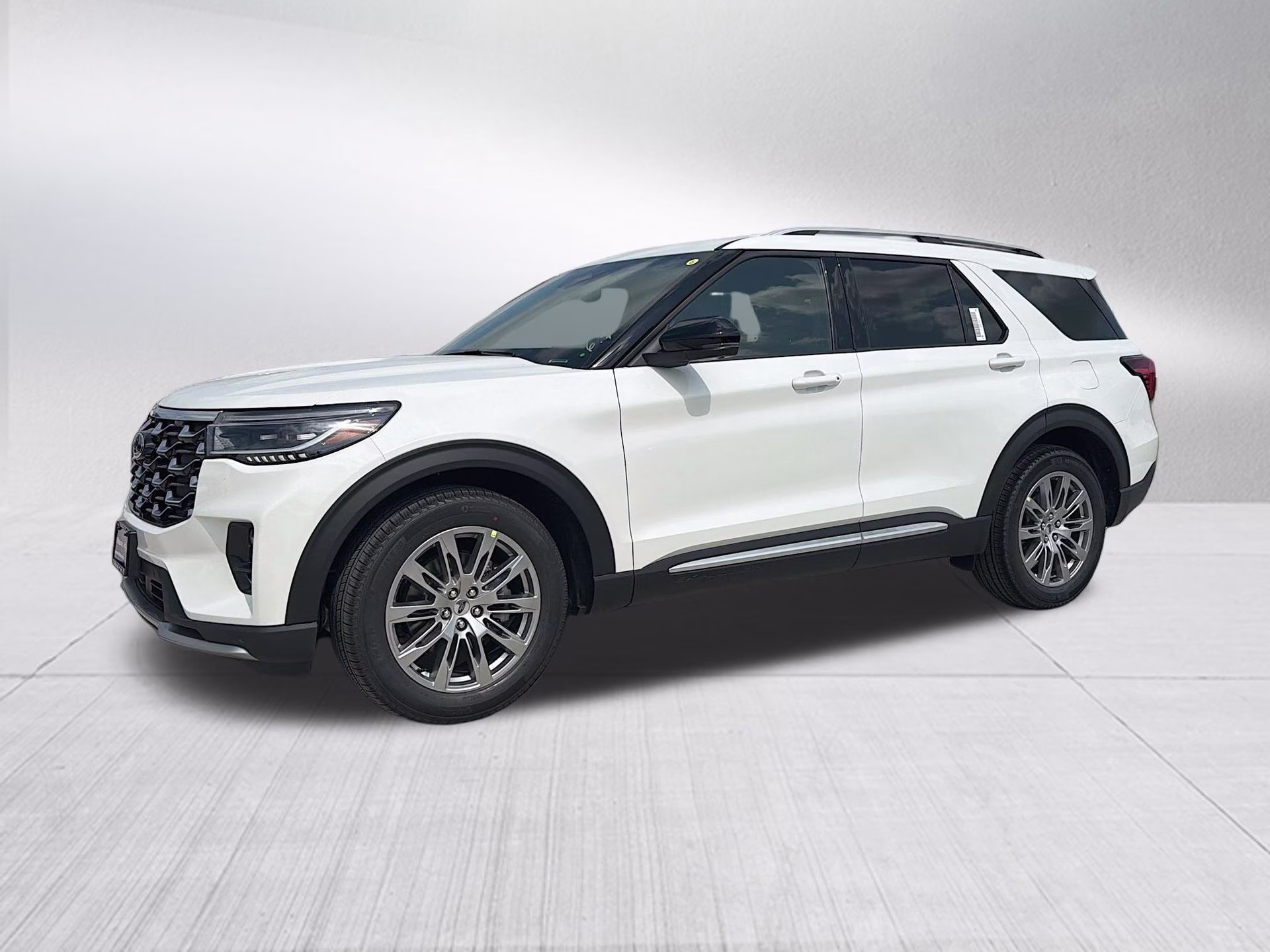 2026 Star White Metallic Tri-Coat Ford Explorer Platinum RWD SUV