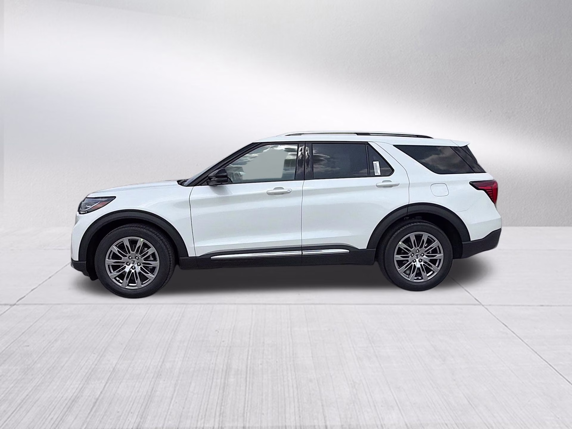 2026 Star White Metallic Tri-Coat Ford Explorer Platinum RWD SUV