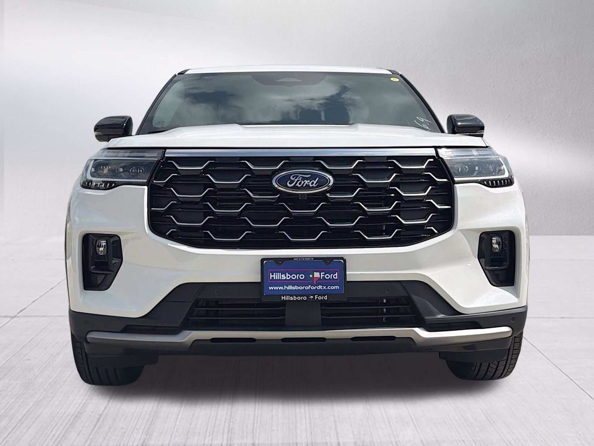 2026 Star White Metallic Tri-Coat Ford Explorer Platinum RWD SUV