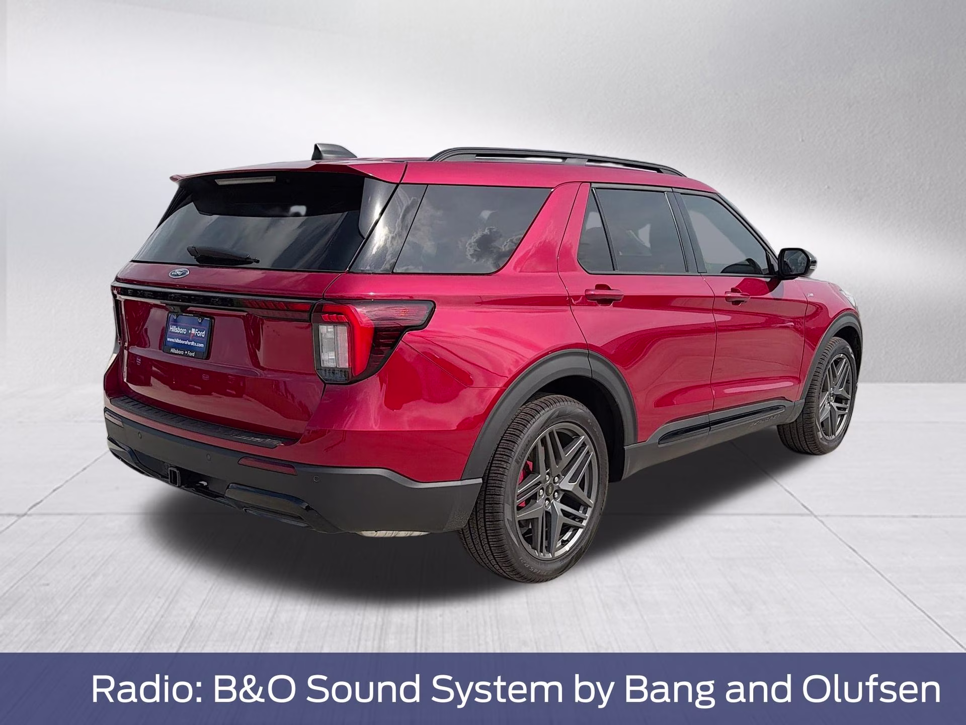 2026 Rapid Red Metallic Tinted Clearcoat Ford Explorer ST-Line RWD SUV