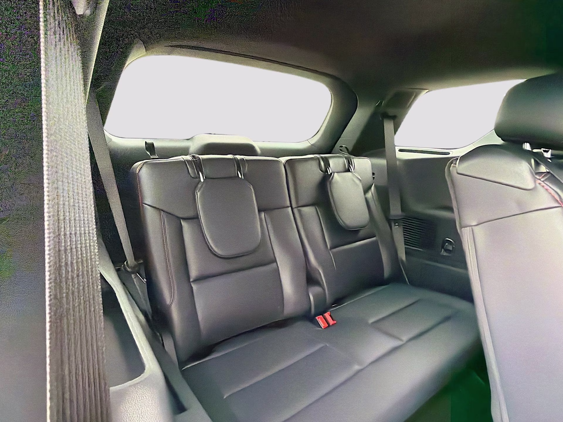 2026 Agate Black Metallic Ford Explorer ST-Line RWD SUV