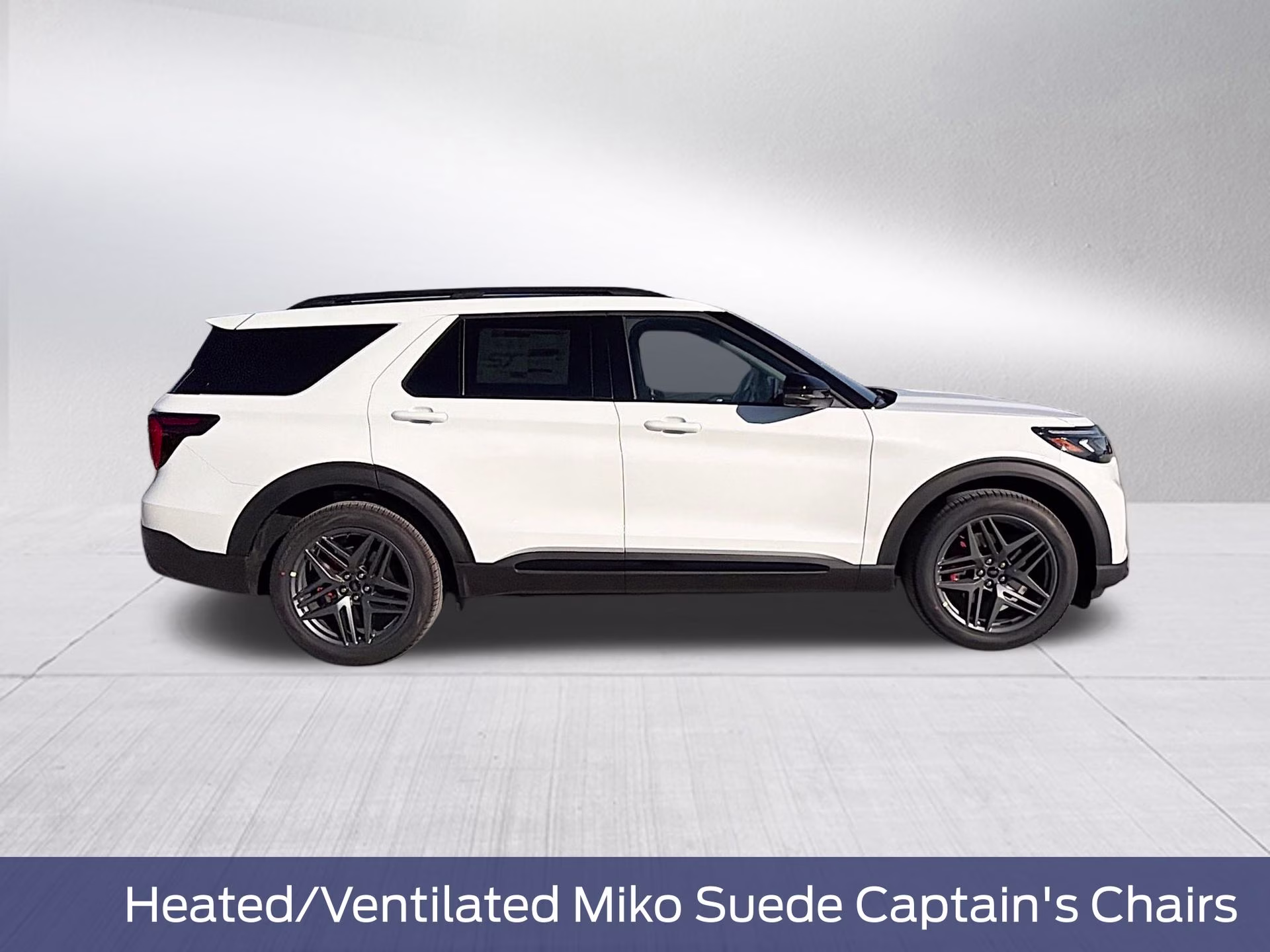 2026 Star White Metallic Tri-Coat Ford Explorer ST 4X4 SUV