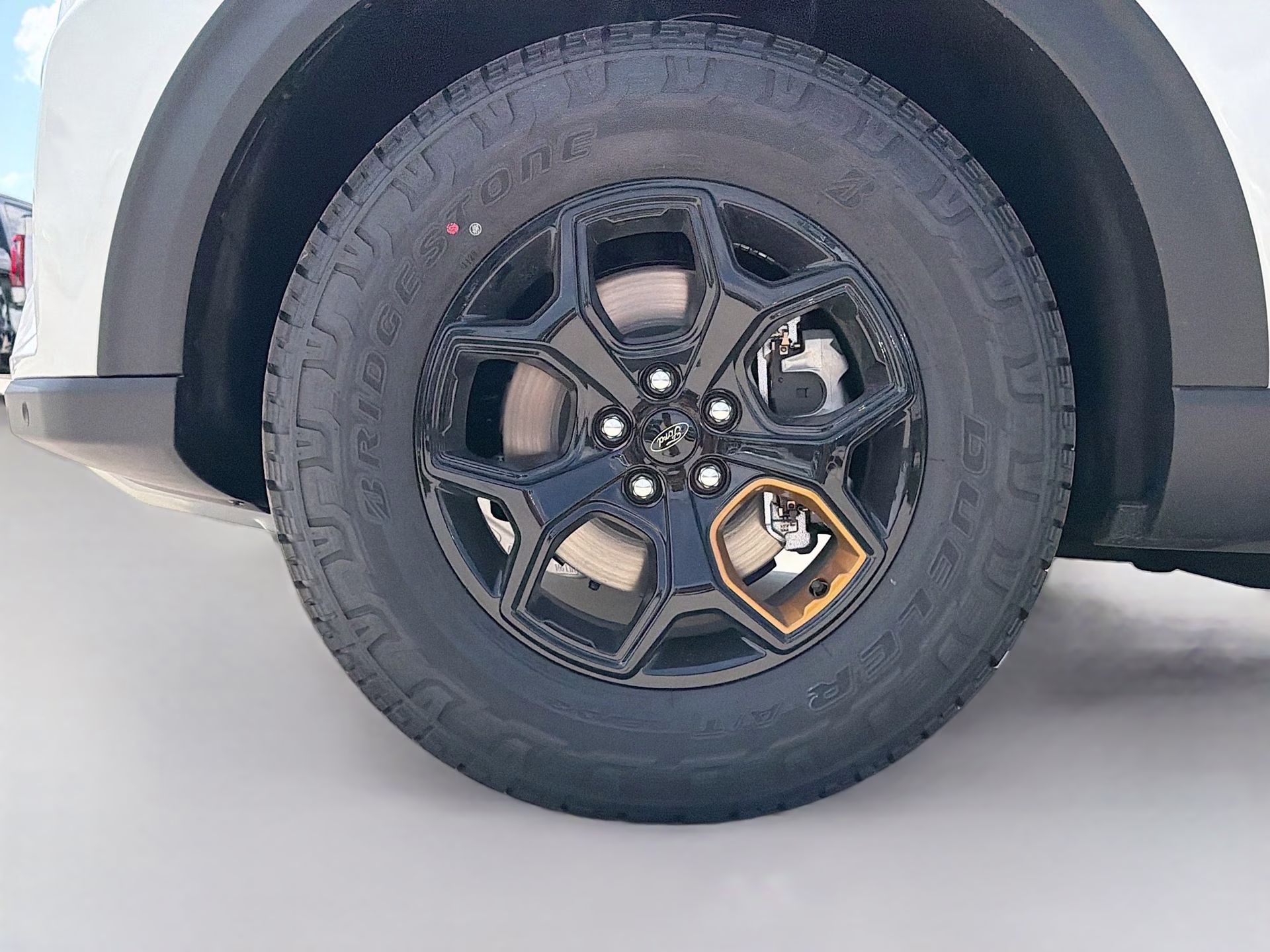 2026 Star White Metallic Tri-Coat Ford Explorer Tremor 4X4 SUV