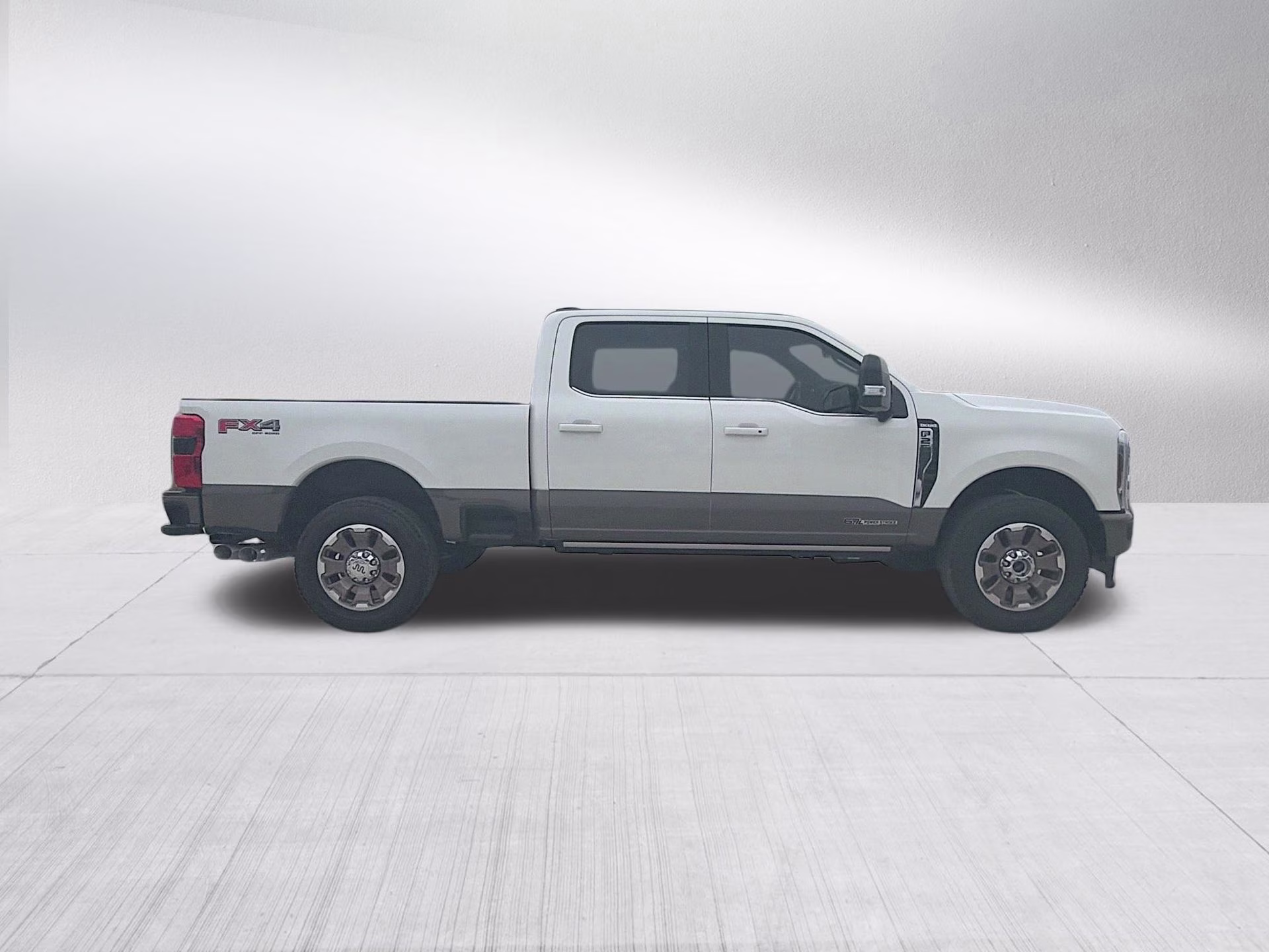 2026 Star White Metallic Tri-Coat Ford Super Duty F-250 SRW King Ranch 4X4 Truck