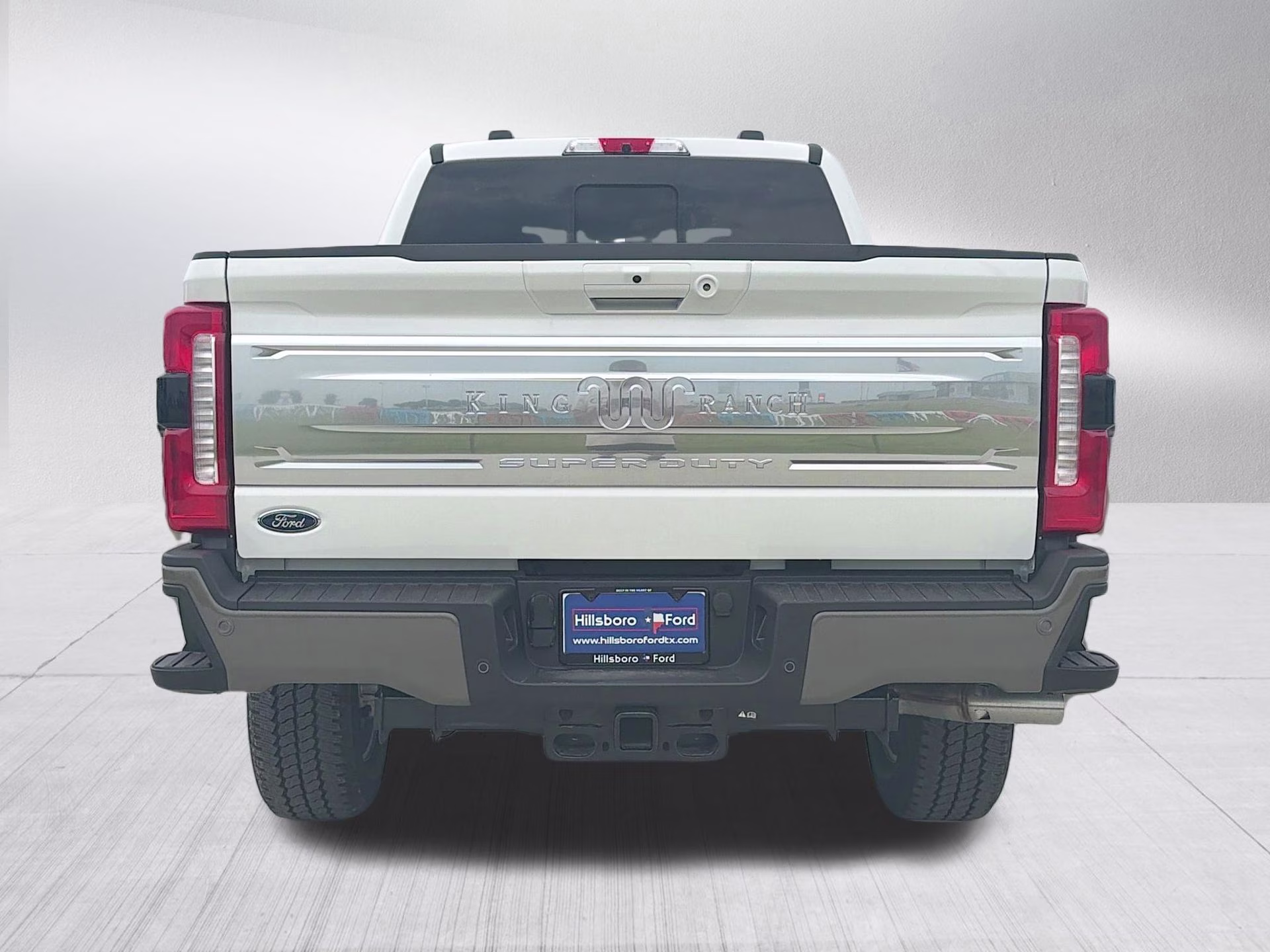 2026 Star White Metallic Tri-Coat Ford Super Duty F-250 SRW King Ranch 4X4 Truck