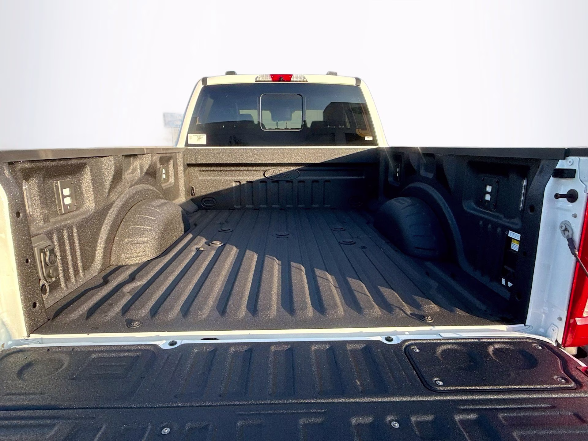 2026 Star White Metallic Tri-Coat Ford Super Duty F-250 SRW Lariat 4X4 Truck