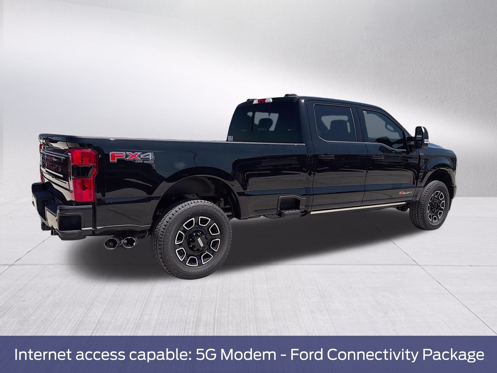 2026 Agate Black Metallic Ford Super Duty F-350 SRW Platinum 4X4 Truck