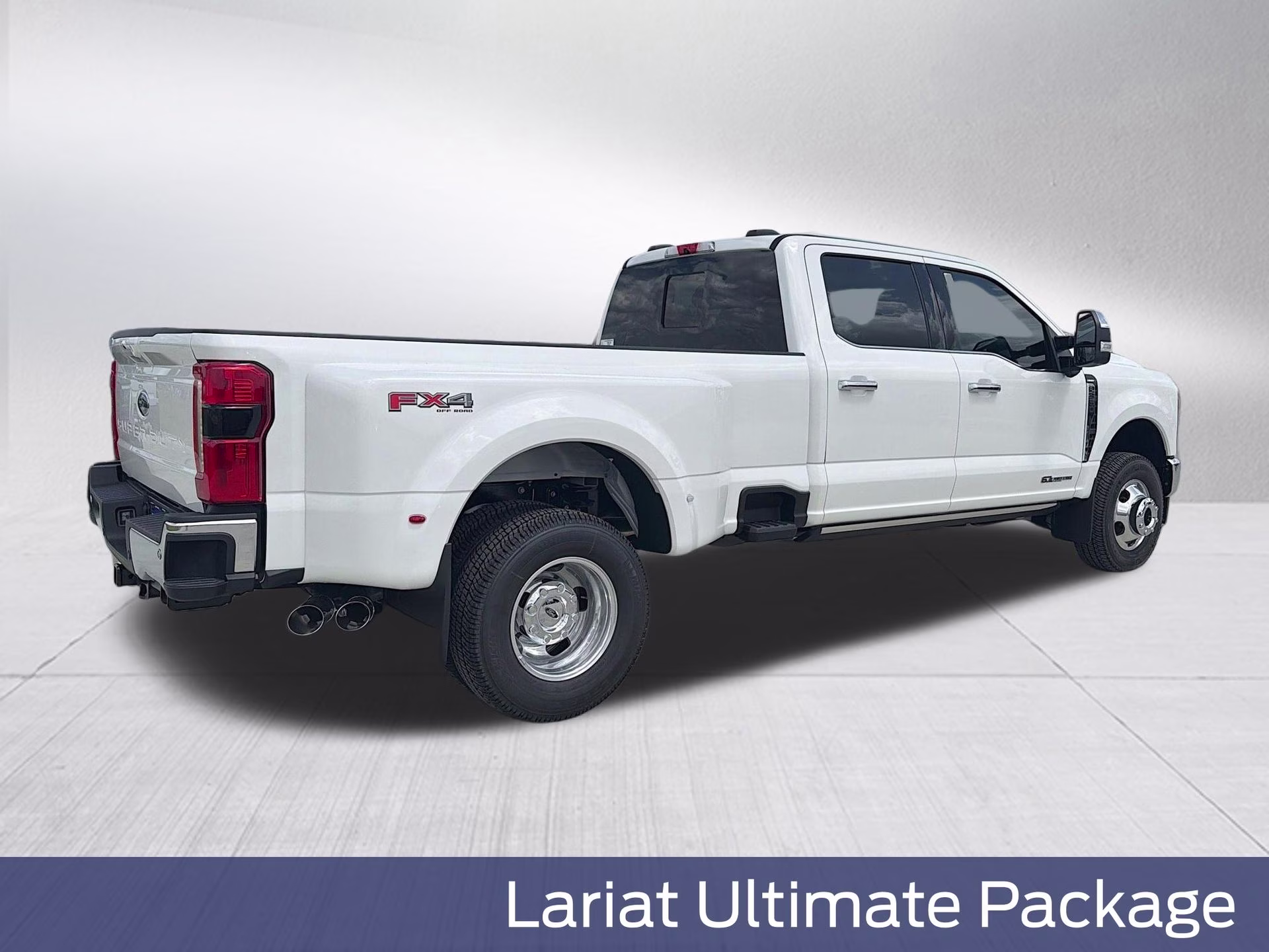 2026 Oxford White Ford Super Duty F-350 DRW Lariat 4X4 Truck