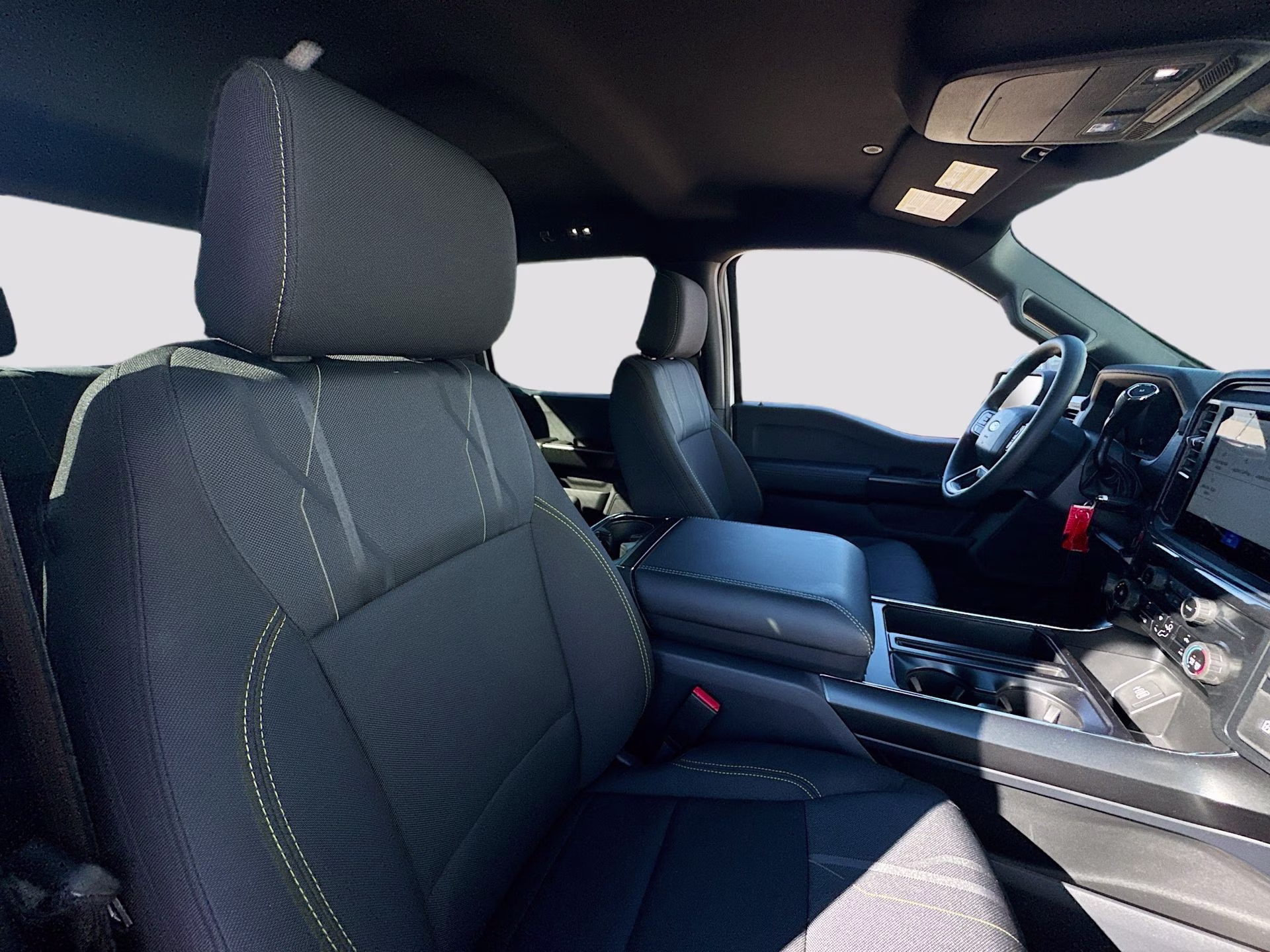 2025 Oxford White Ford F-150 STX RWD Truck