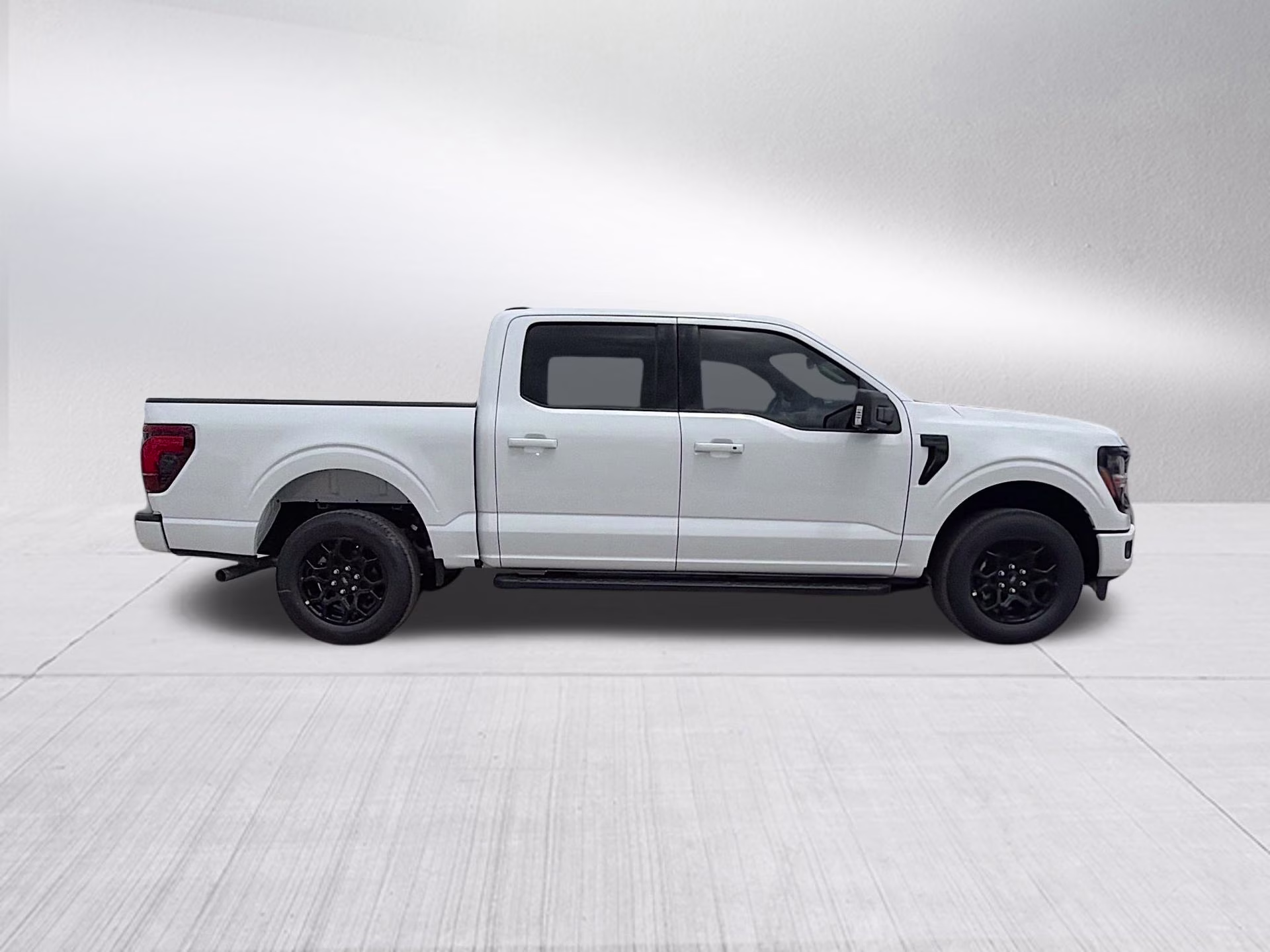 2026 Oxford White Ford F-150 XLT RWD Truck