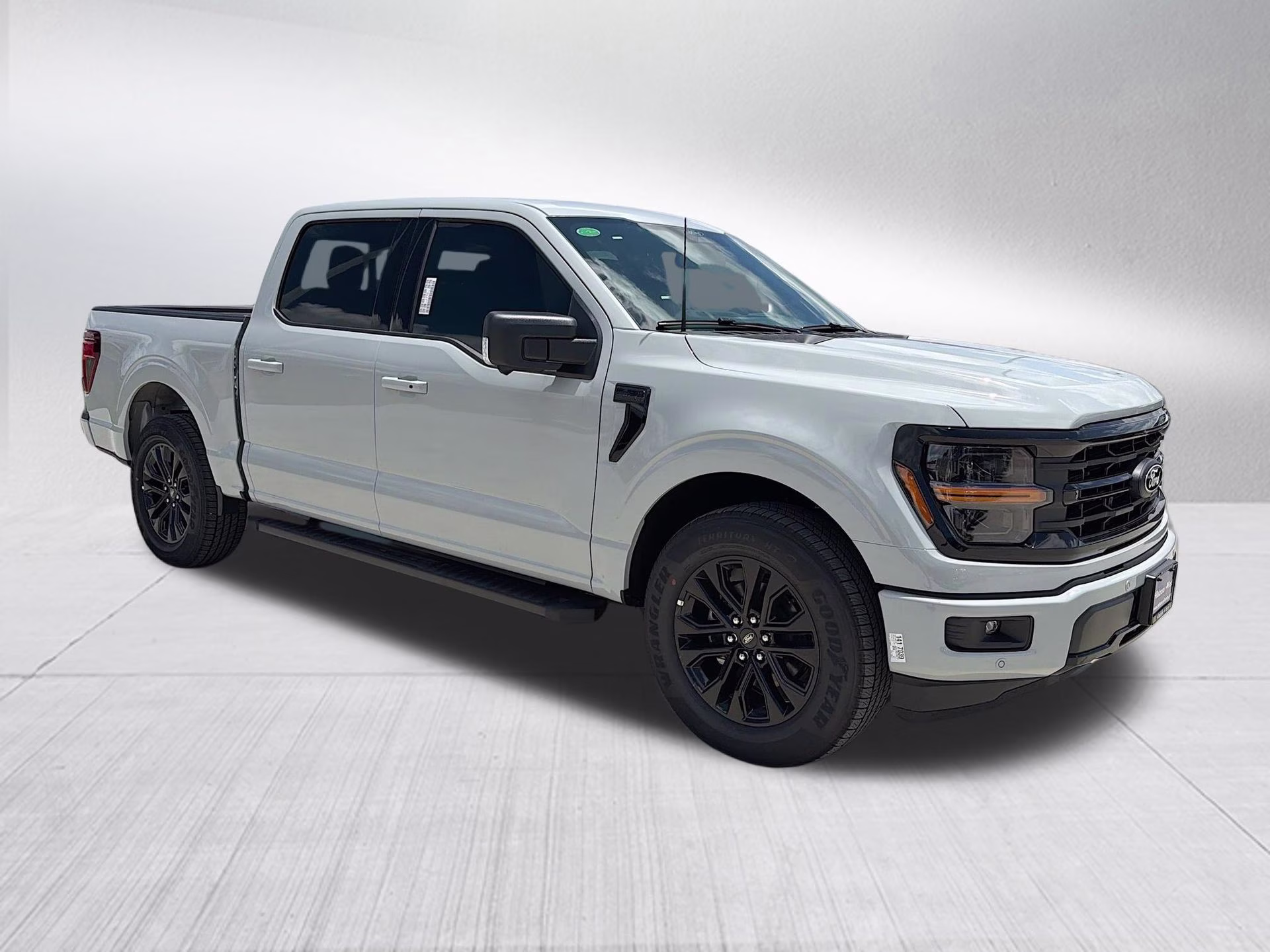 2026 Avalanche Ford F-150 XLT RWD Truck