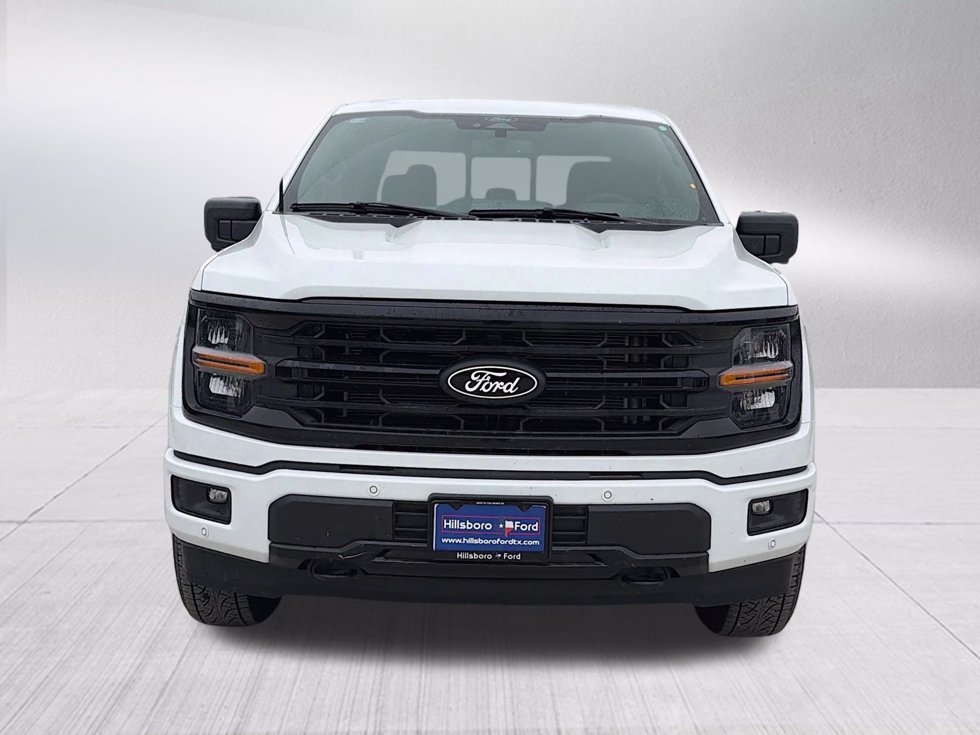 2026 Oxford White Ford F-150 XLT 4X4 Truck