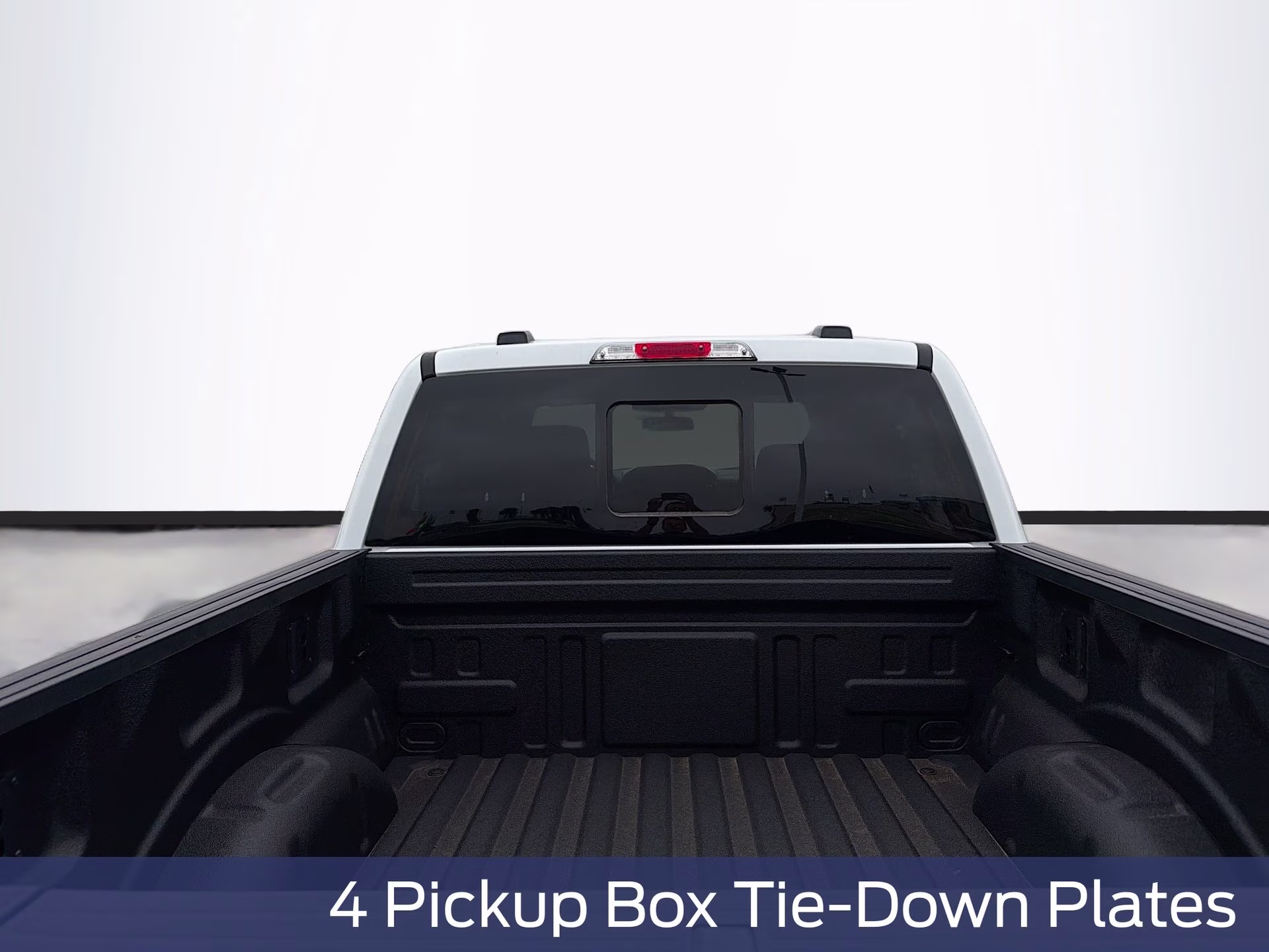 2026 Oxford White Ford F-150 XLT 4X4 Truck