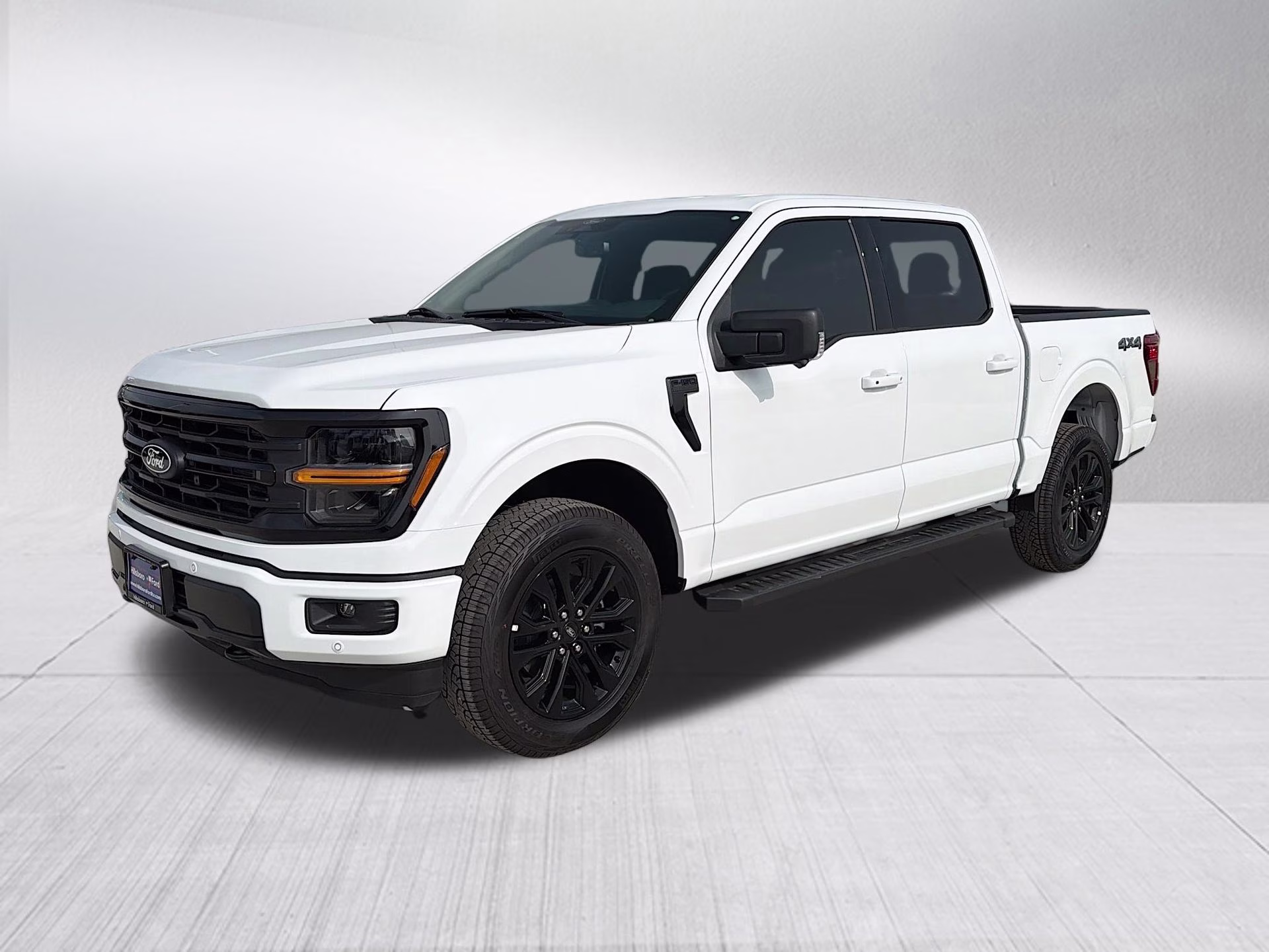 2026 Oxford White Ford F-150 XLT 4X4 Truck