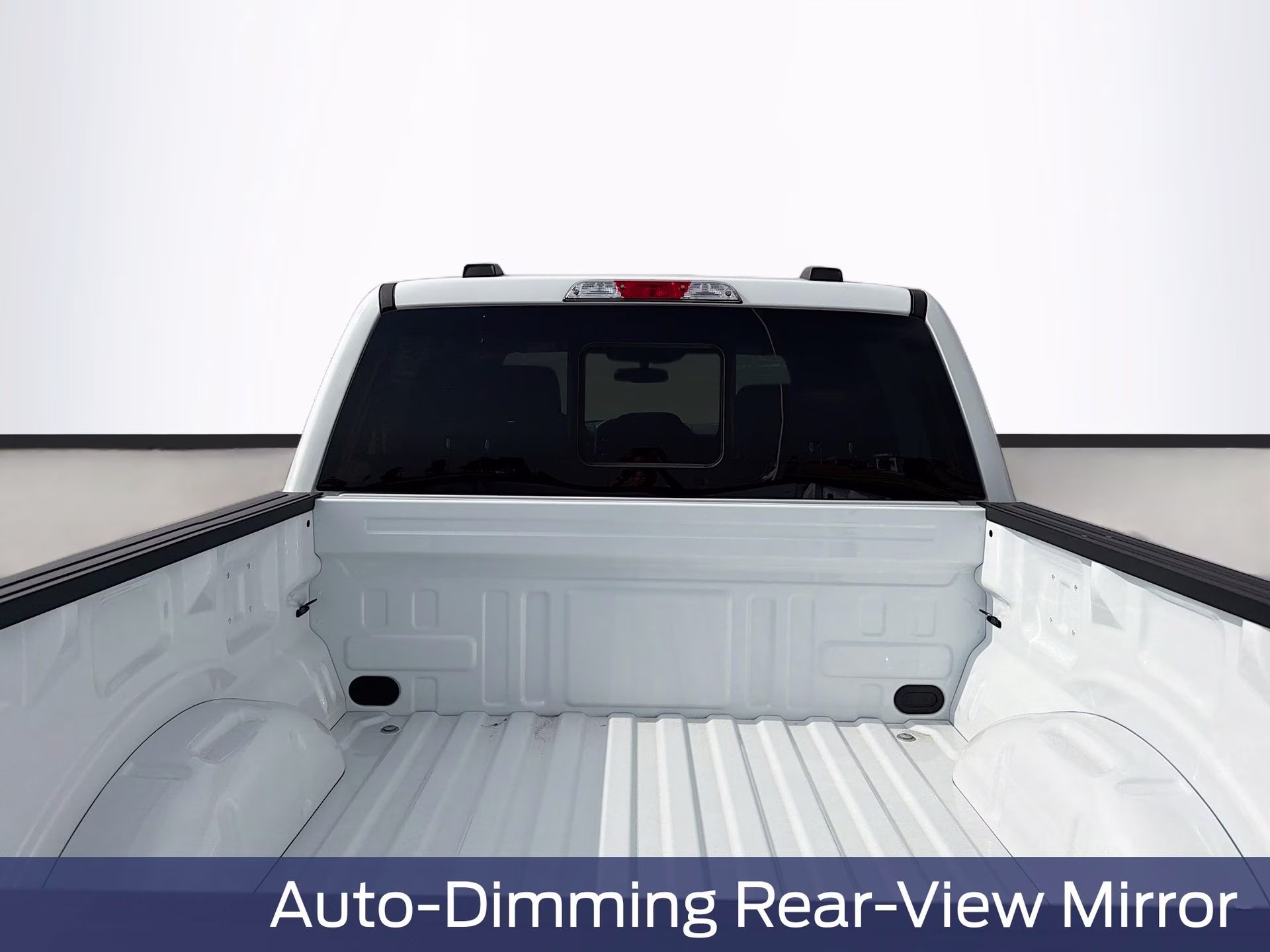 2026 Oxford White Ford F-150 XLT 4X4 Truck