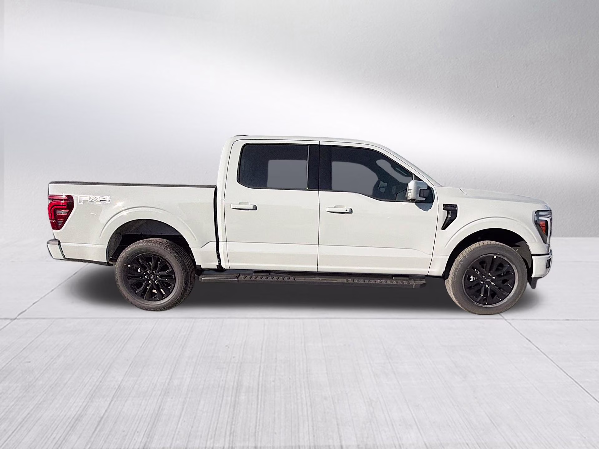 2026 Avalanche Ford F-150 Lariat 4X4 Truck