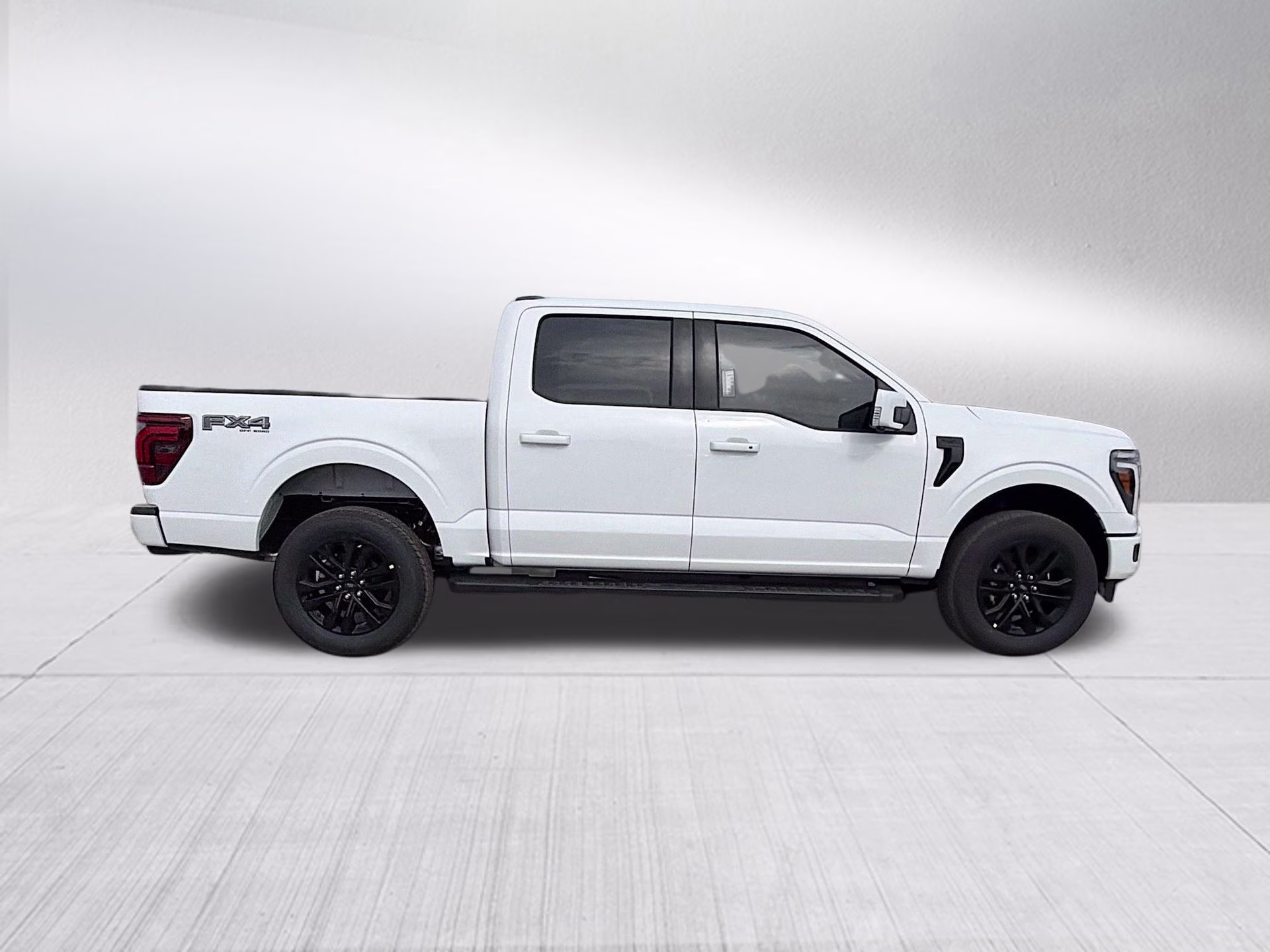 2026 Oxford White Ford F-150 Lariat 4X4 Truck