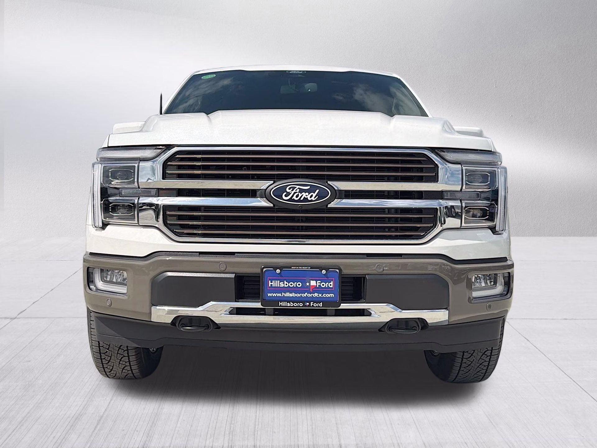 2026 Star White Metallic Tri-Coat Ford F-150 King Ranch 4X4 Truck