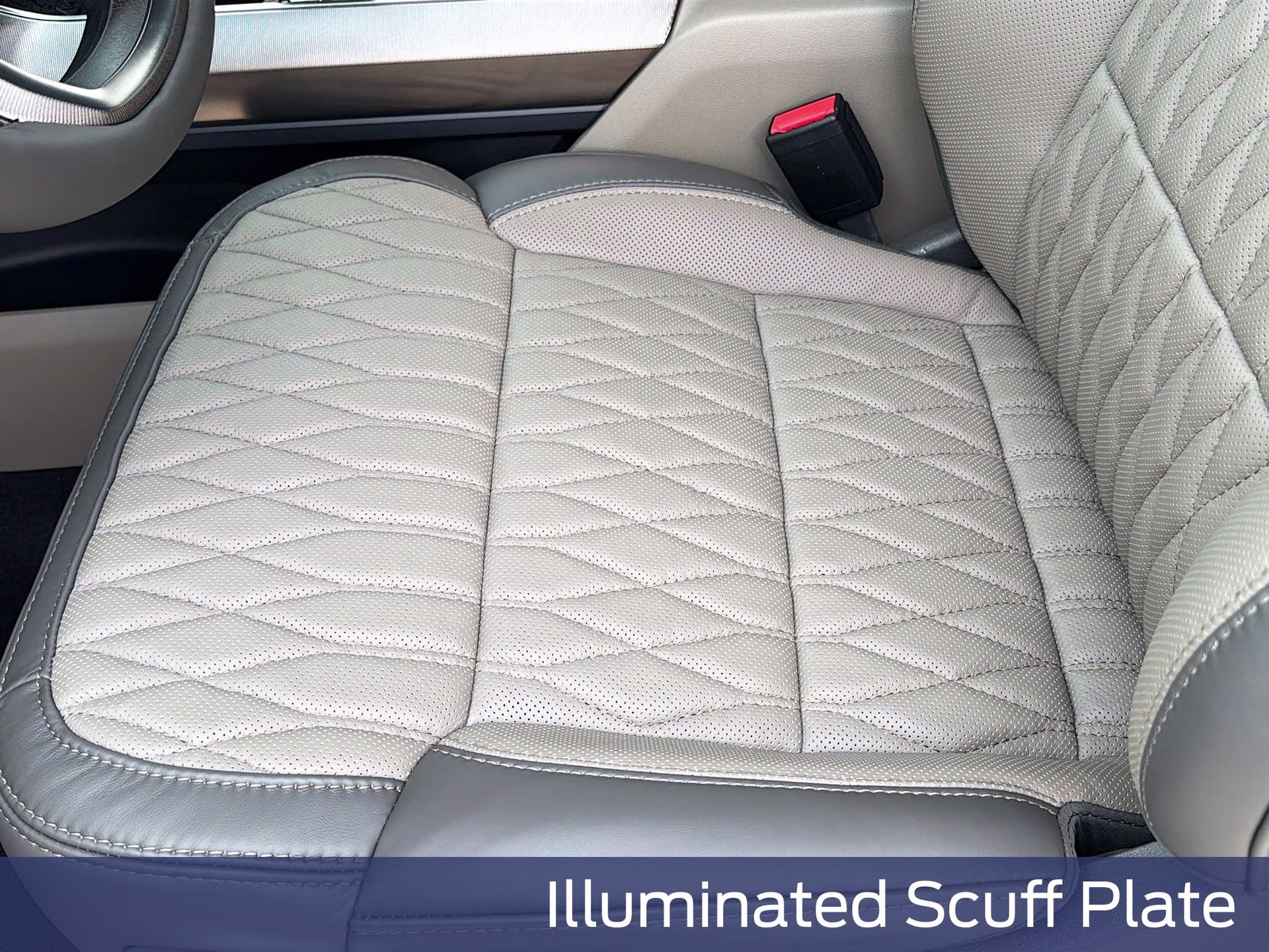 2026 Star White Metallic Tri-Coat Ford F-150 Platinum 4X4 Truck
