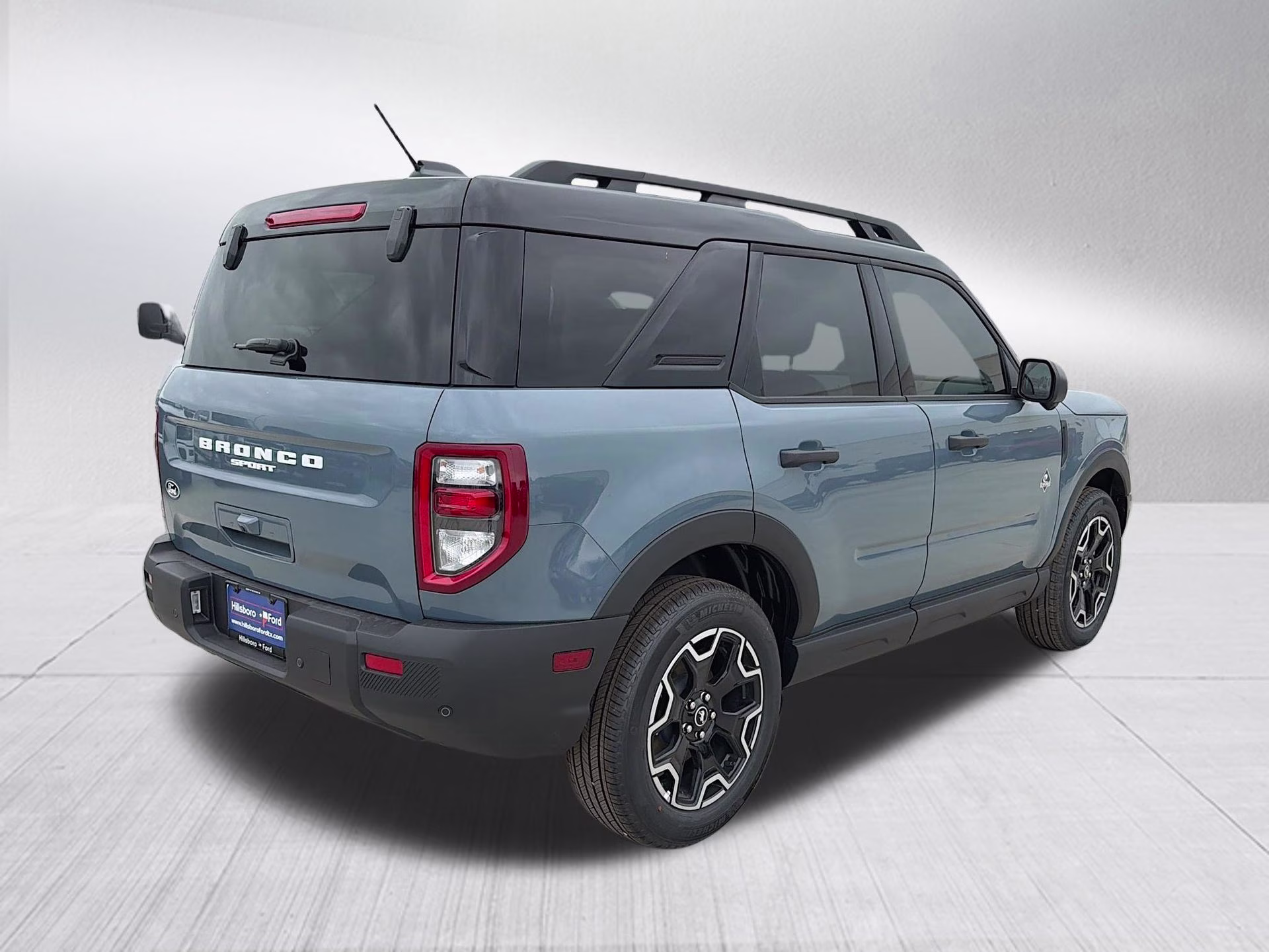 2026 Azure Gray Met Tri-Coat Ford Bronco Sport Outer Banks 4X4 SUV